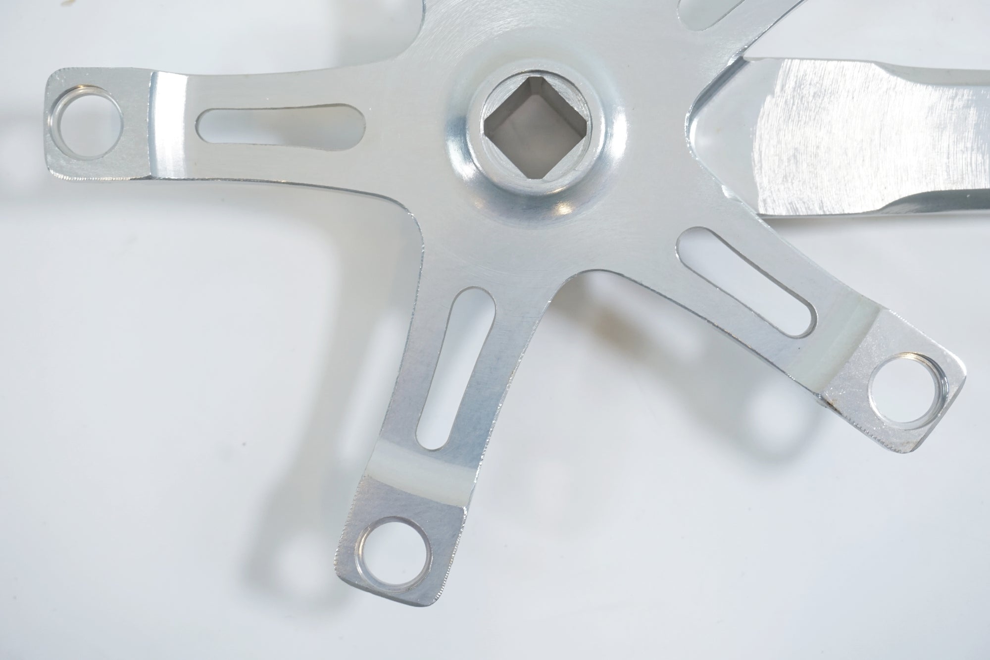 SUGINO 「スギノ」 SUPER MIGHTY NJS 165mm クランク / 有明ガーデン店