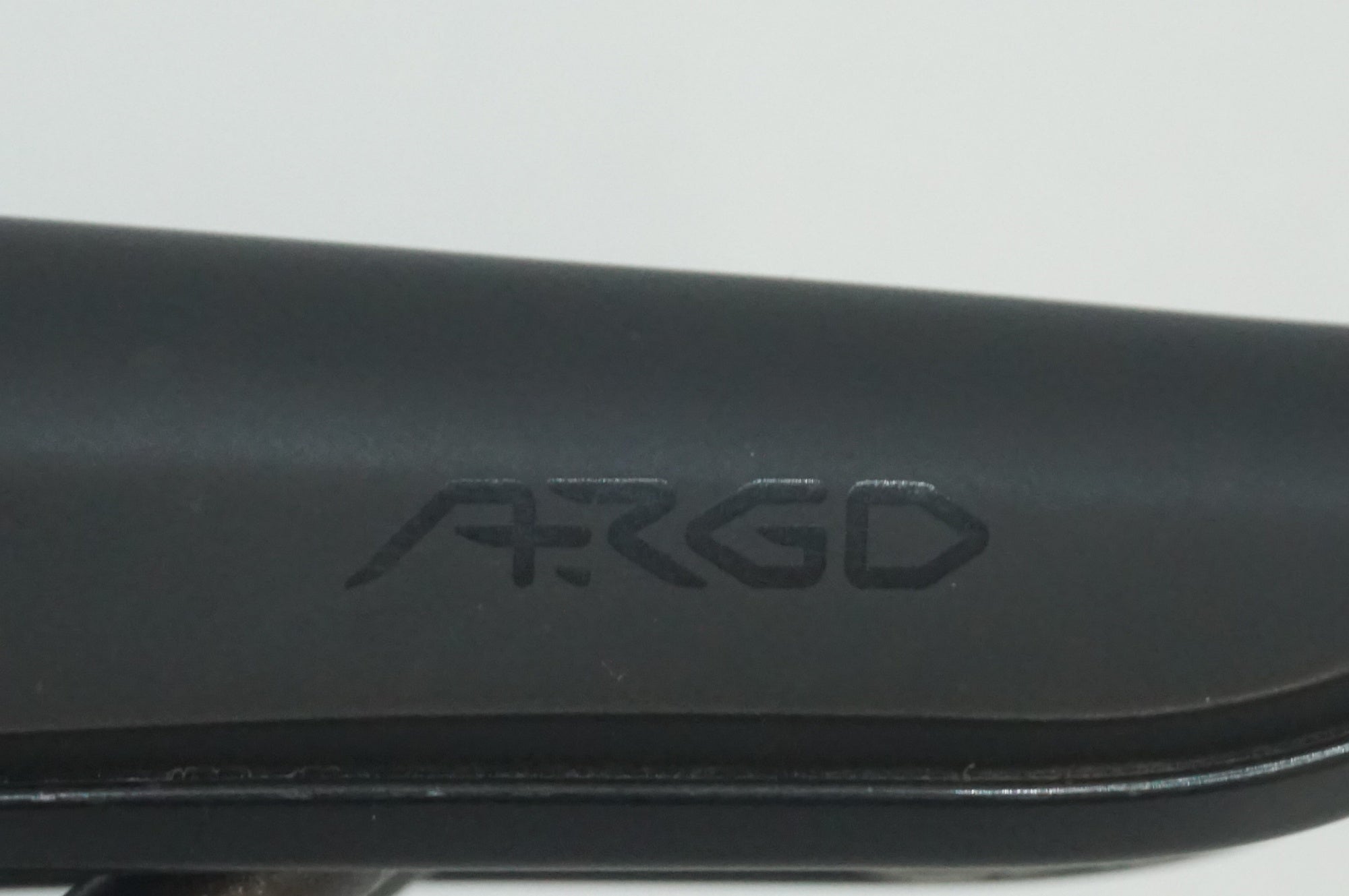 FIZIK 「フィジーク」 TEMPO ARGO R3 サドル / 福岡店