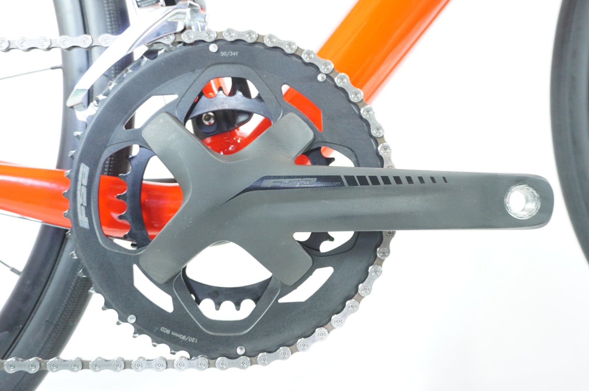 TREK 「トレック」 DOMANE AL4 DISC 2024年モデル ロードバイク