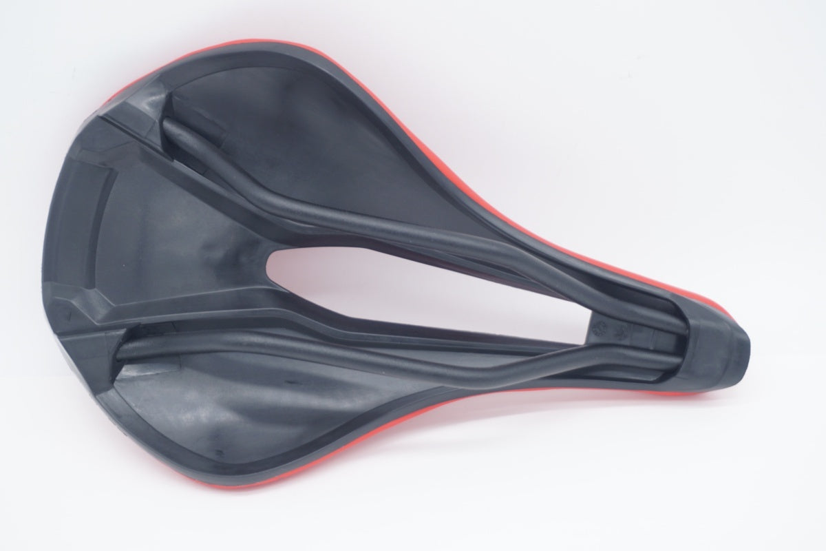 BALUGOE 「バルゴー」 サドル / 滋賀大津店