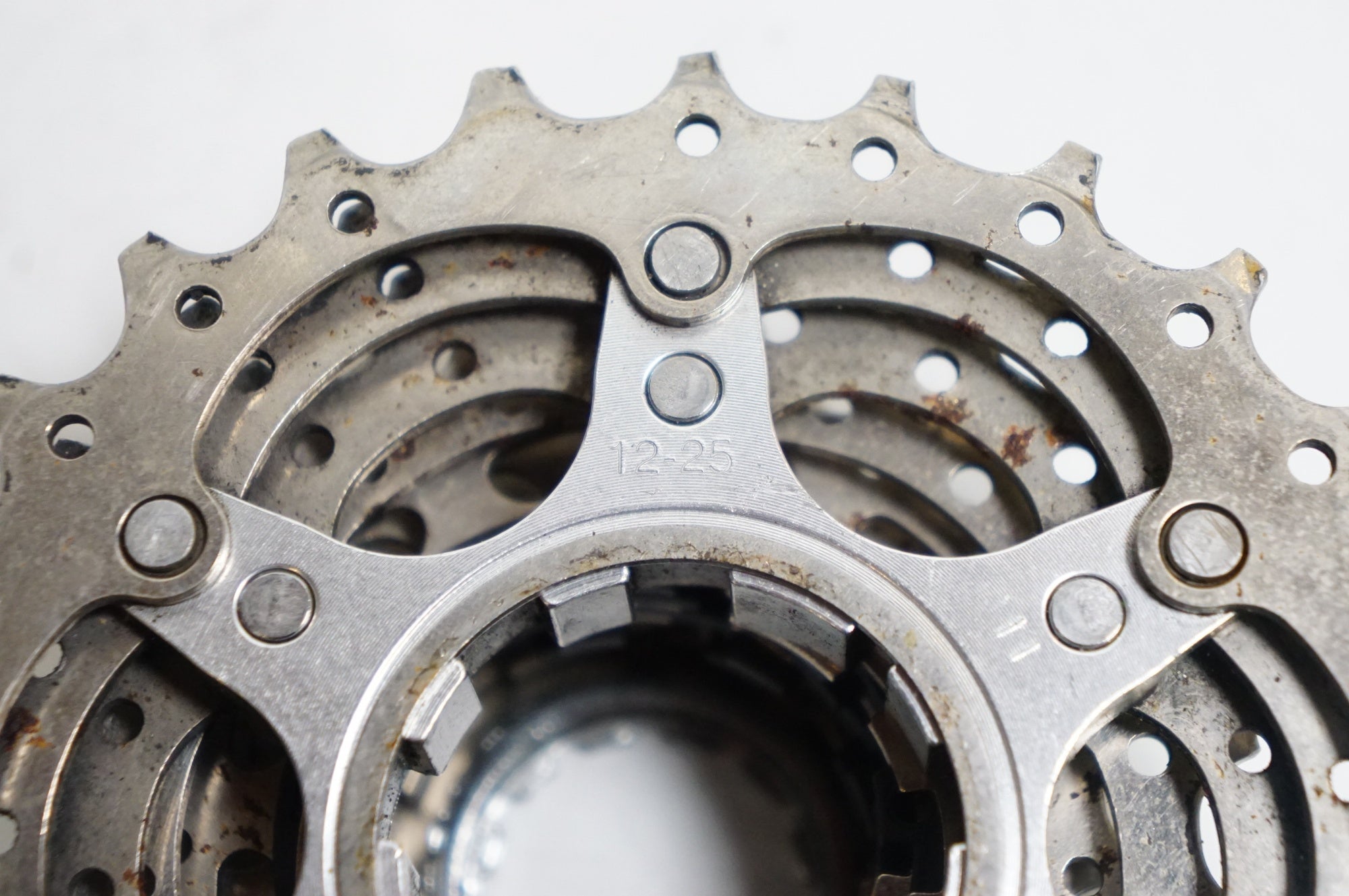 SHIMANO 「シマノ」 105 CS-5700 12-25T スプロケット / 熊谷本店