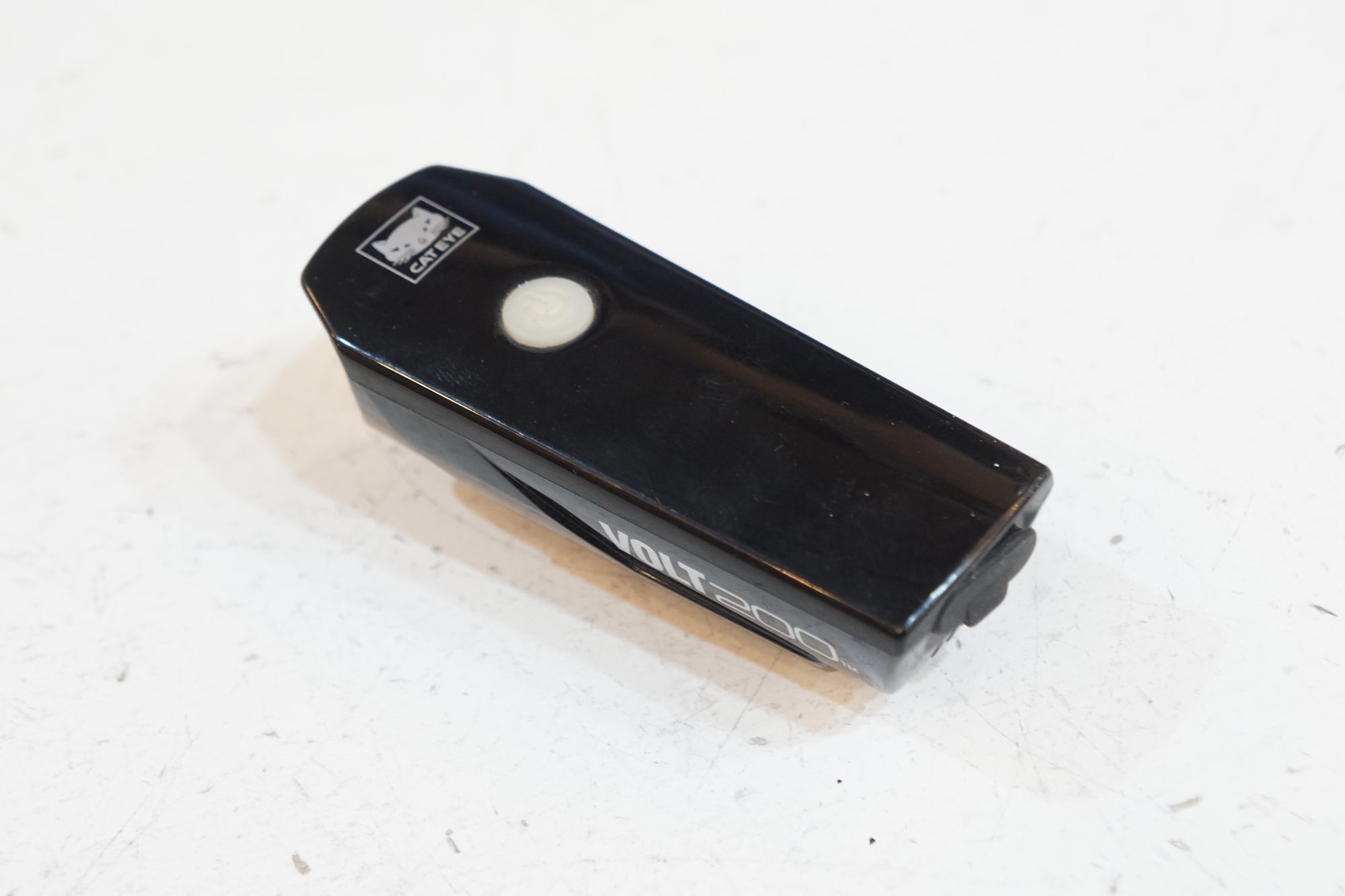 CATEYE 「キャットアイ」 VOLT200 フロントライト / バイチャリ浦和ベース