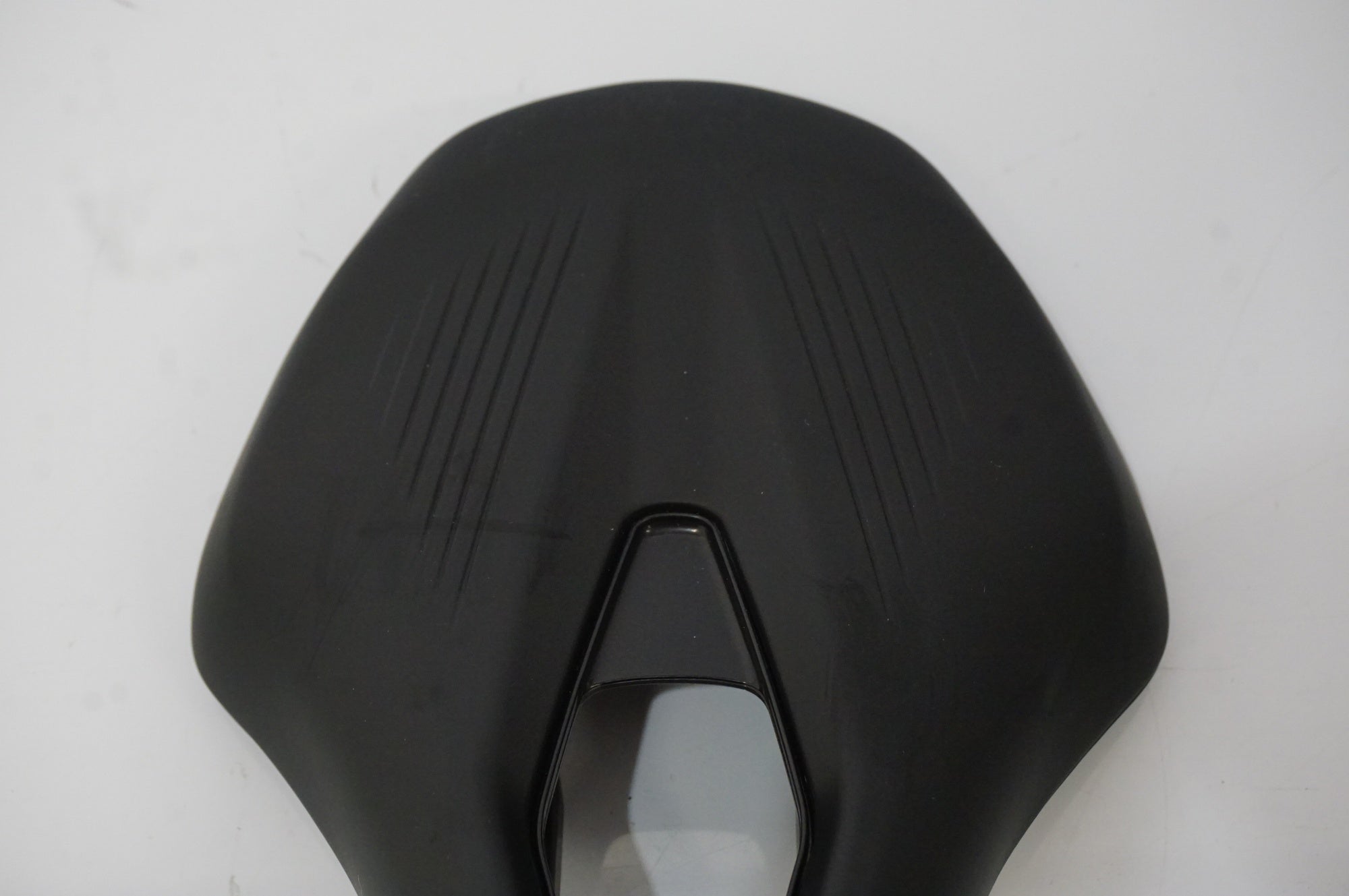 FIZIK 「フィジーク」 VENTO ARGO R1 サドル / 浜松店