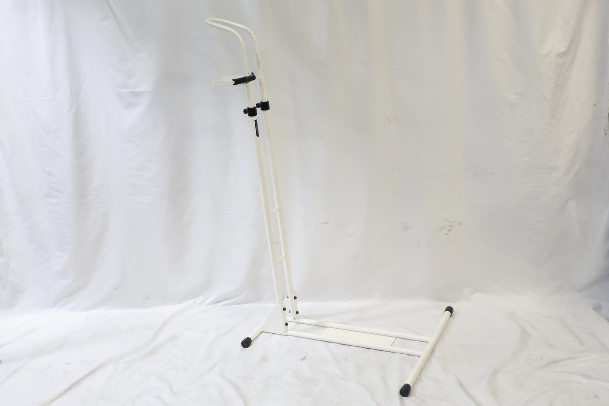 iWA 「アイダブルエー」 A01V 縦置きバイクスタンド / 高知店