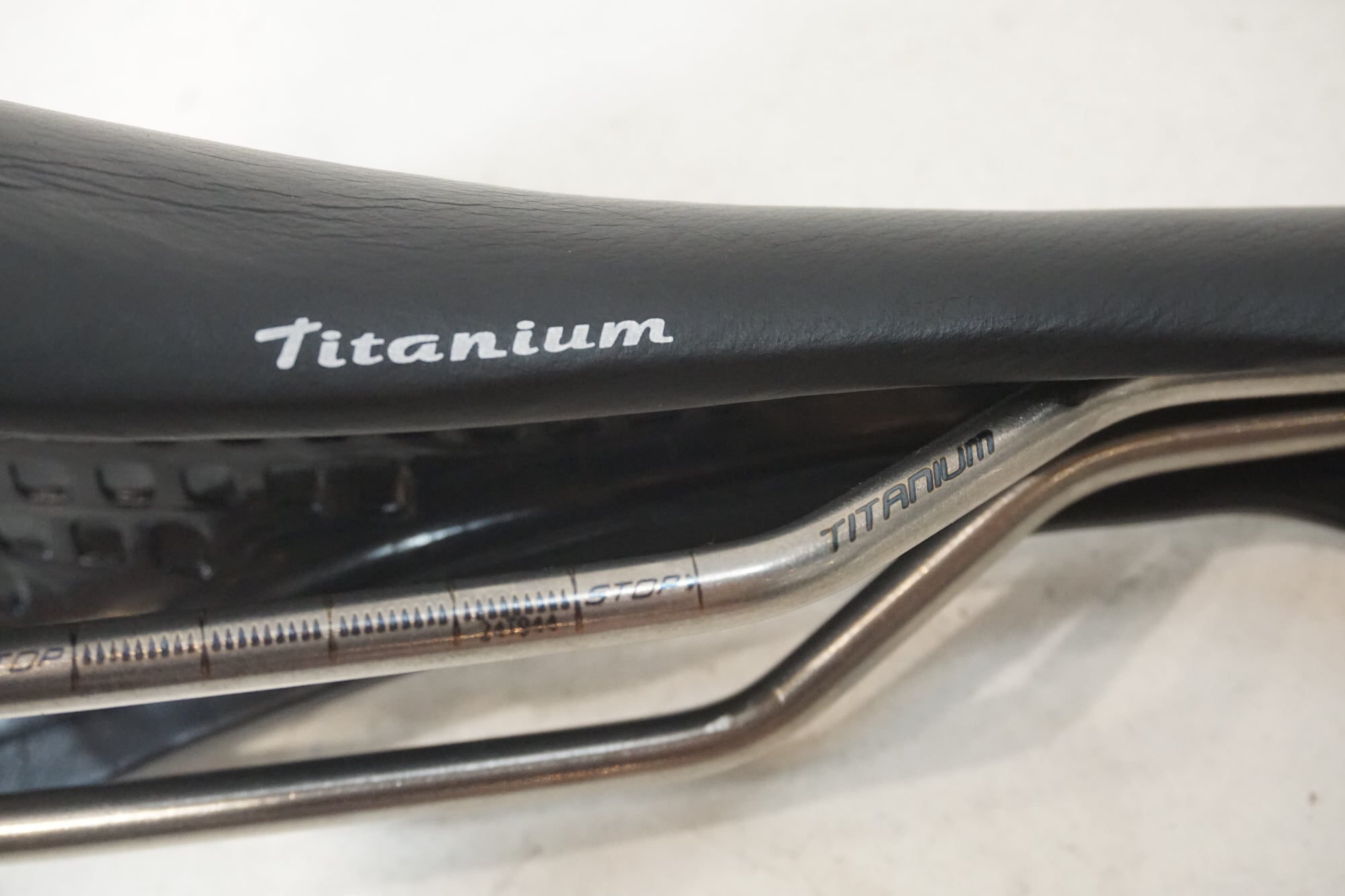 セライタリア　Flite　サドル　チタンレール ☆selle ITALIA セライタリア Flite サドル Tiレール セライタリア