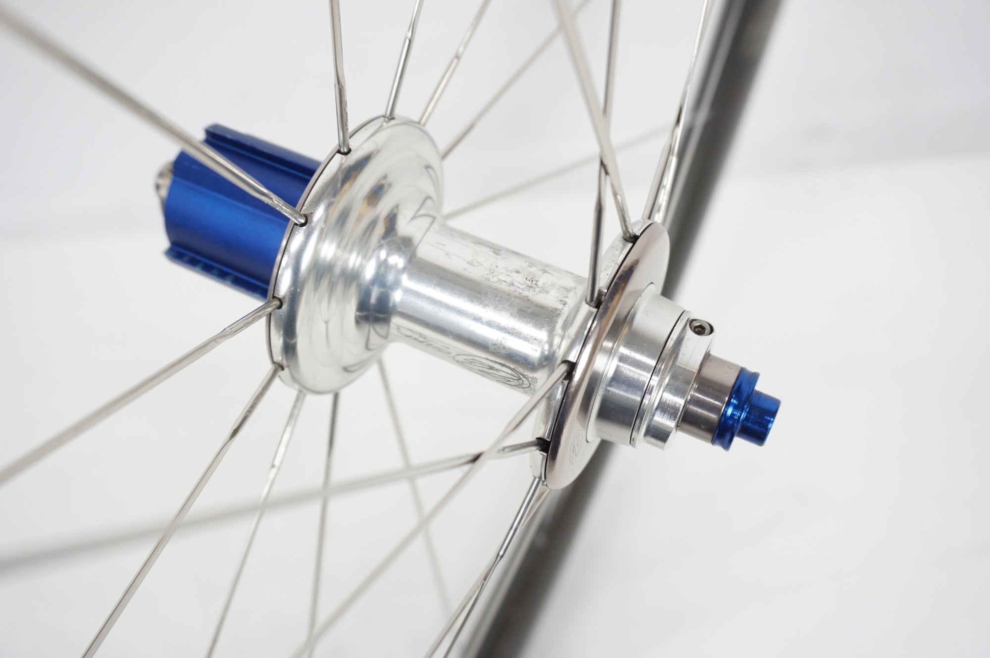 ZIPP 「ジップ」 303 TU カンパニョーロフリー リアホイール