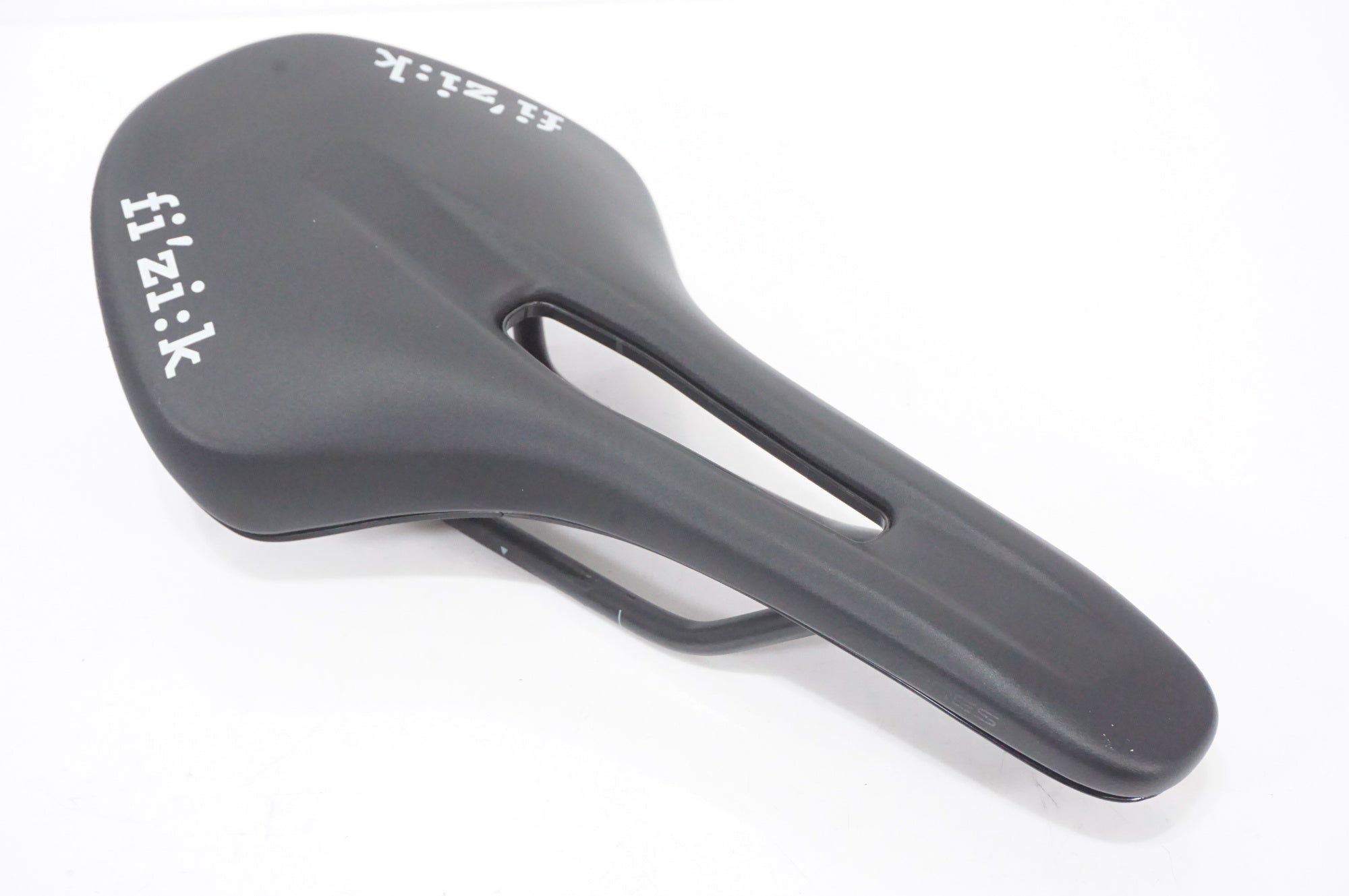 FIZIK 「フィジーク」 ANTARES VENTO サドル / AKIBA店