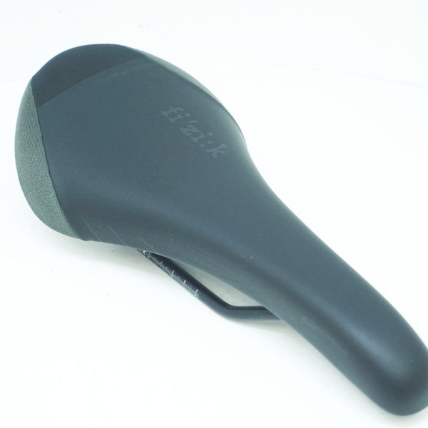 FIZIK 「フィジーク」 GOBI M5 サドル / 大阪美原北インター店