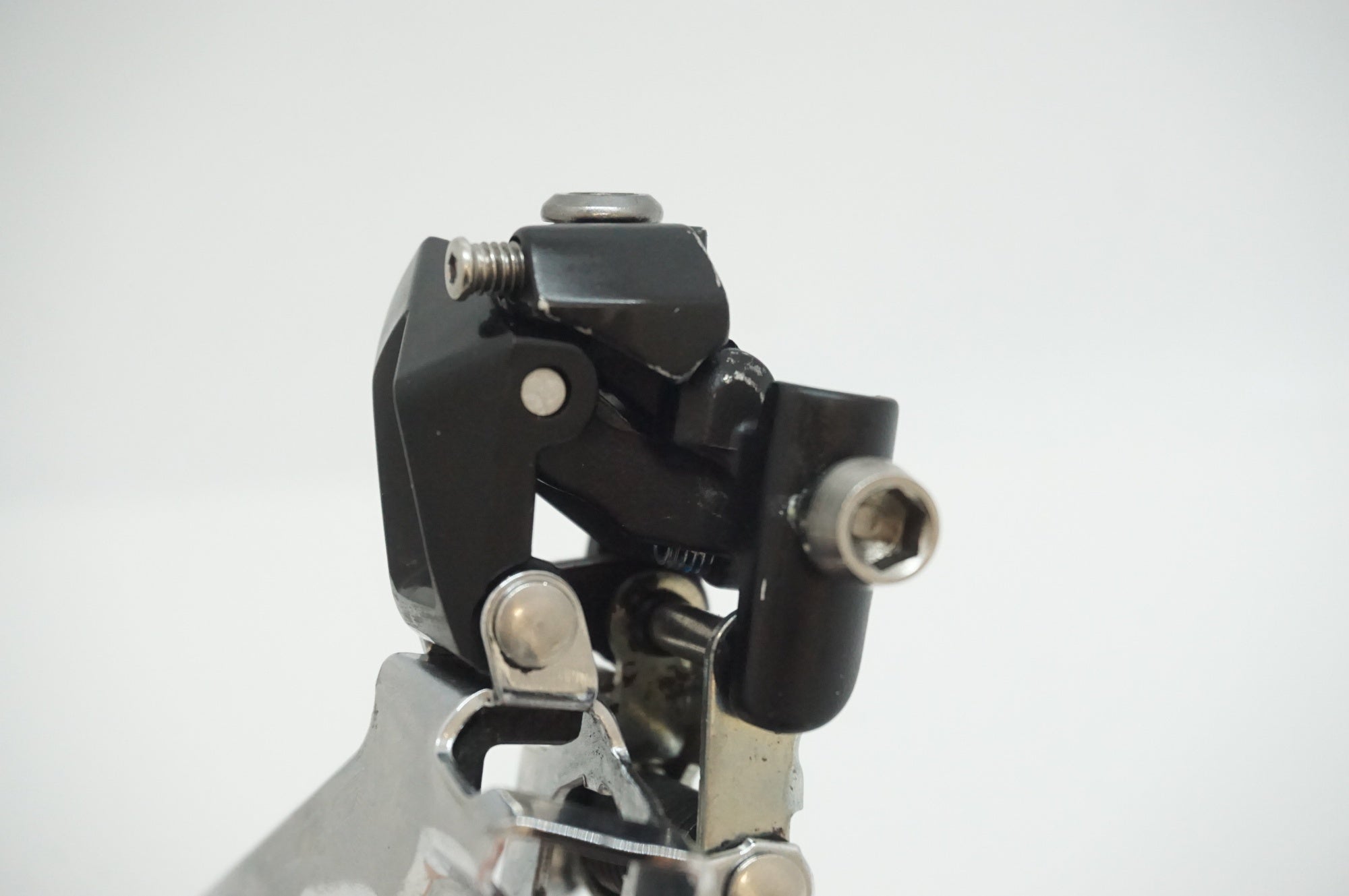 SHIMANO 「シマノ」 105 FD-R7000 フロントディレイラ― / 福岡店