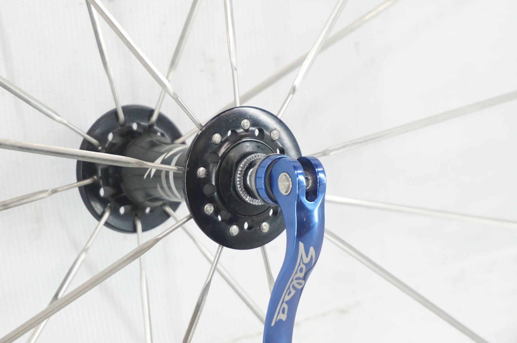 BONTRAGER 「ボントレガー」 RL フロントホイール / 阪急塚口店