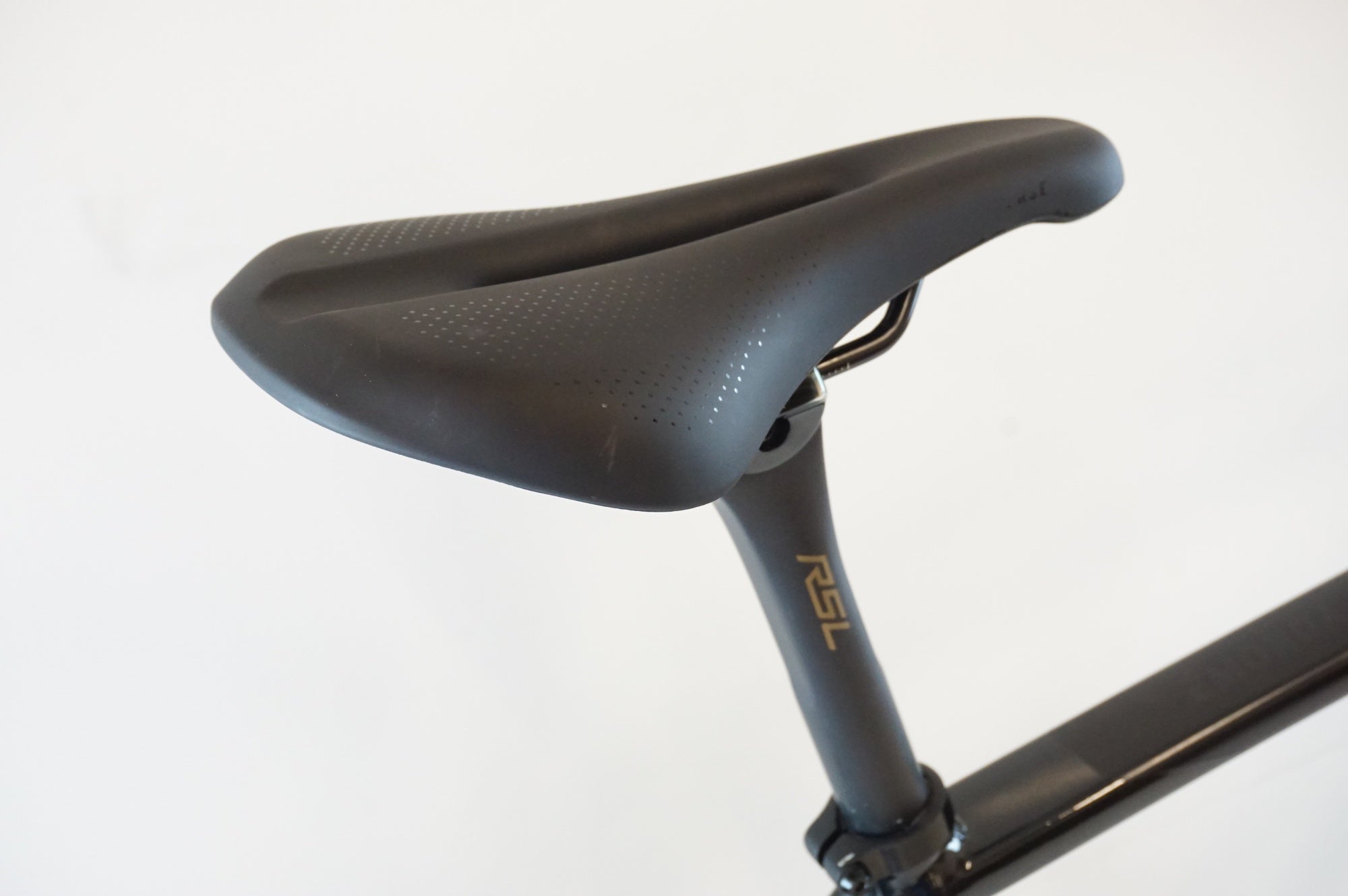 TREK 「トレック」 EMONDA ALR5 DISC 2023年モデル ロードバイク
