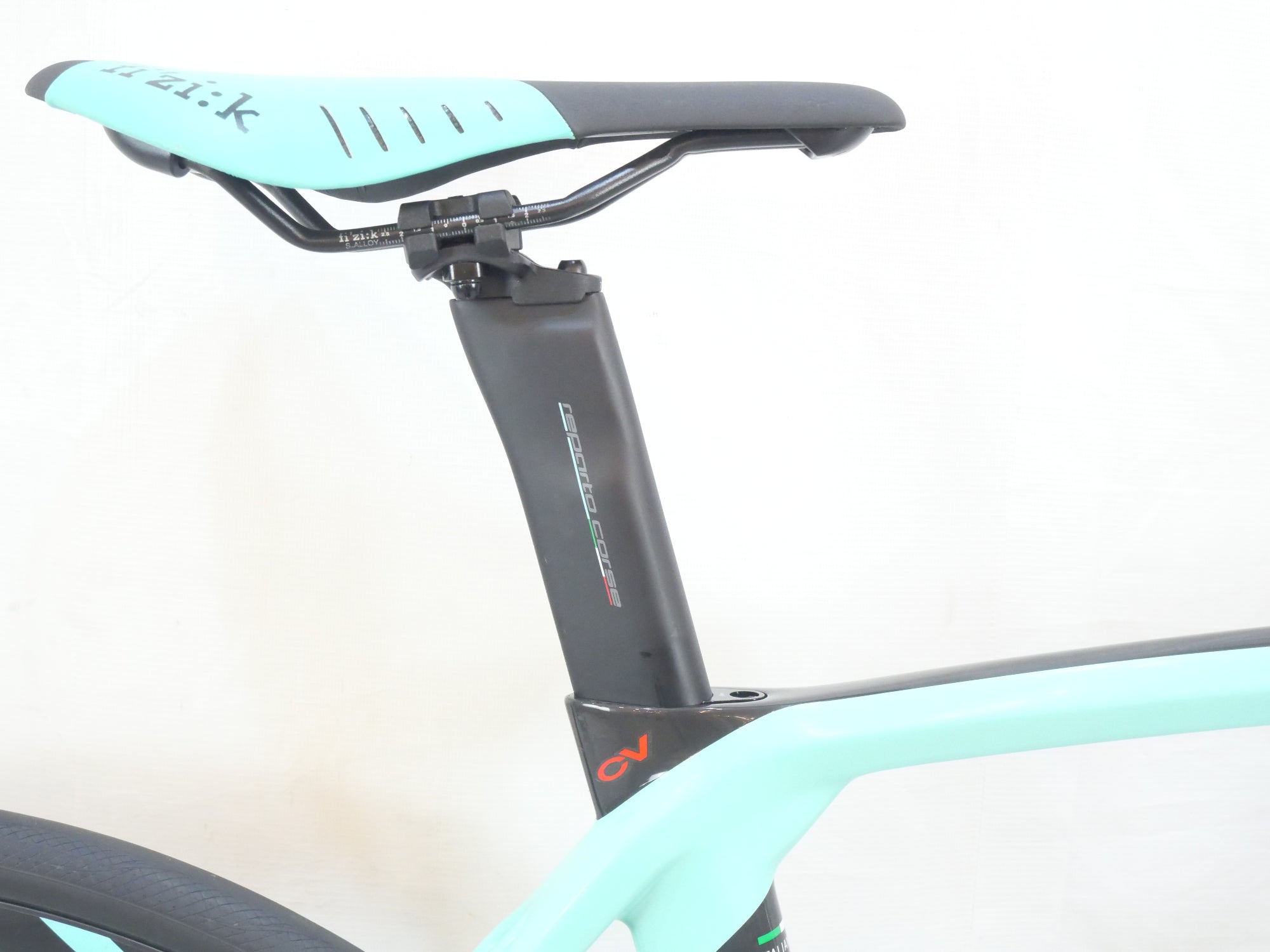 BIANCHI 「ビアンキ」 OLTRE XR3 ULTEGRA 2021年モデル ロードバイク / バイチャリ浦和ベース