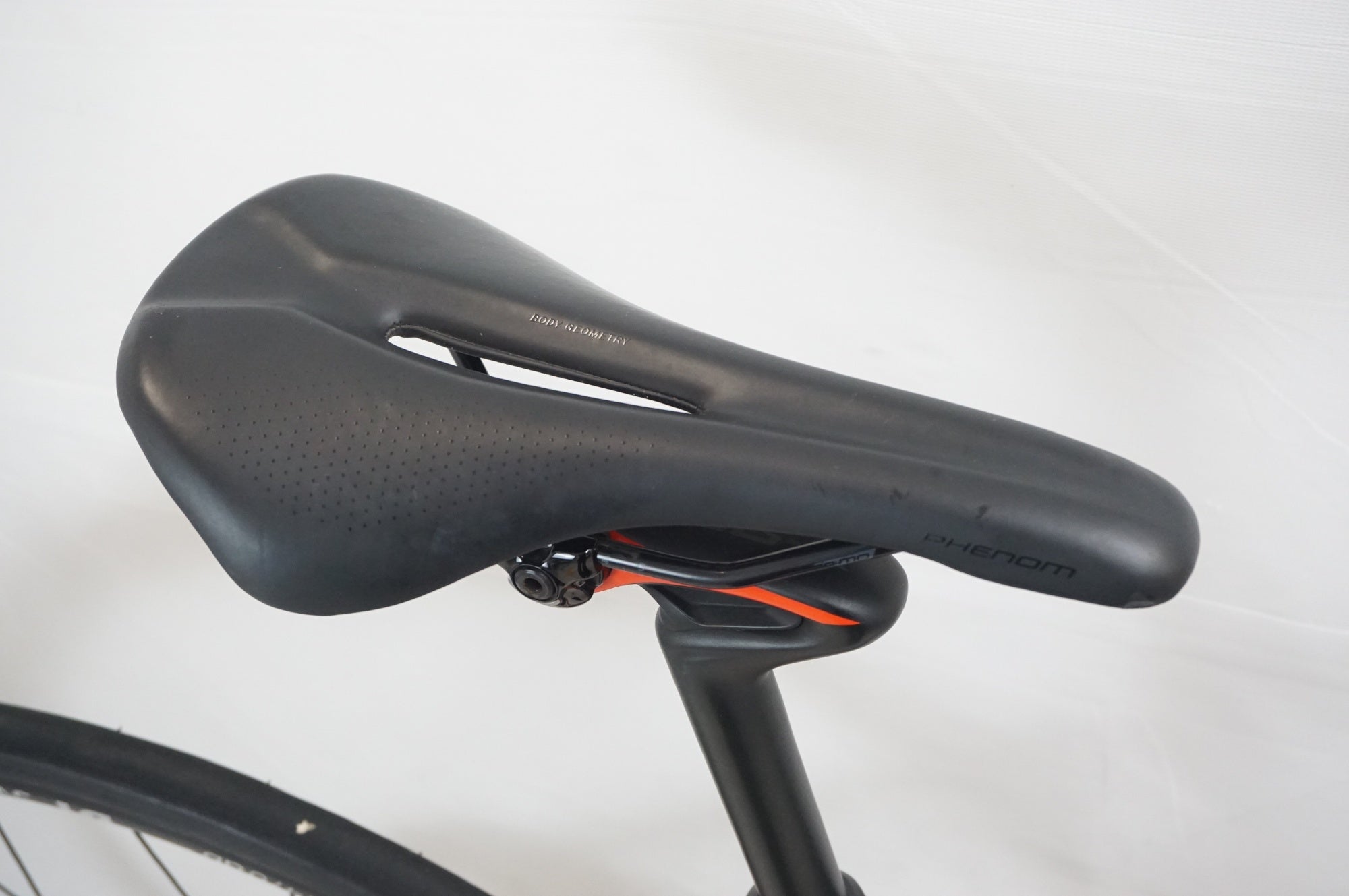 SPECIALIZED 「スペシャライズド」 ROUBAIX COMP 2019年モデル ロードバイク / 福岡店