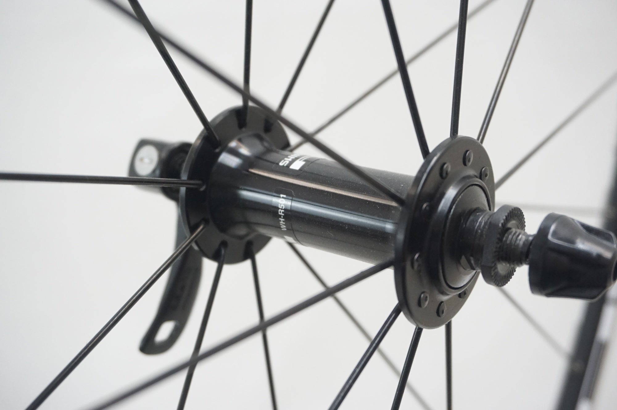 SHIMANO WH-R501 送料込み！ SHIMANO 「シマノ」 WH-R501 フロントホイール / 福岡アイランド
