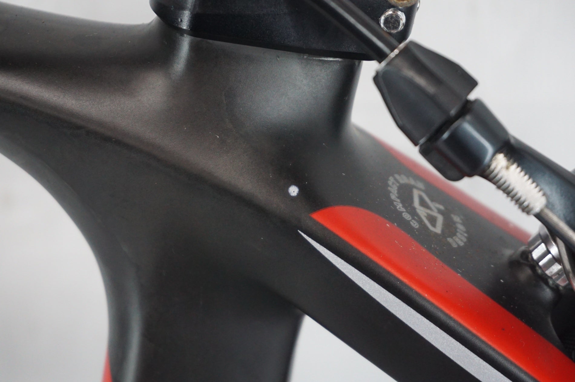 GIANT 「ジャイアント」 DEFY COMPOSITE SE 2013年モデル ロードバイク