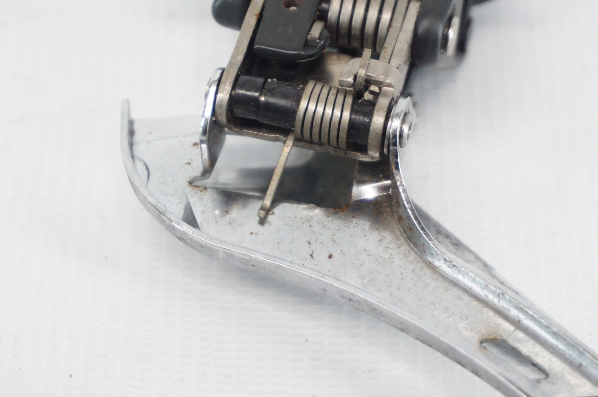 SHIMANO 「シマノ」 ULTEGRA FD-R8050 フロントディレイラー / 阪急