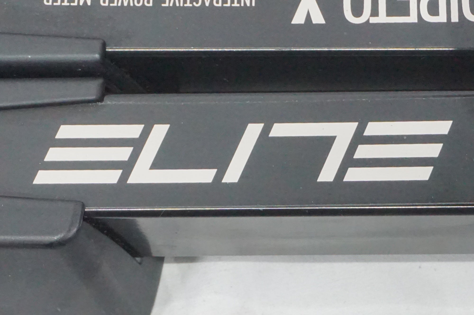 ELITE 「エリート」 DIRETO X スマートトレーナー / AKIBA店