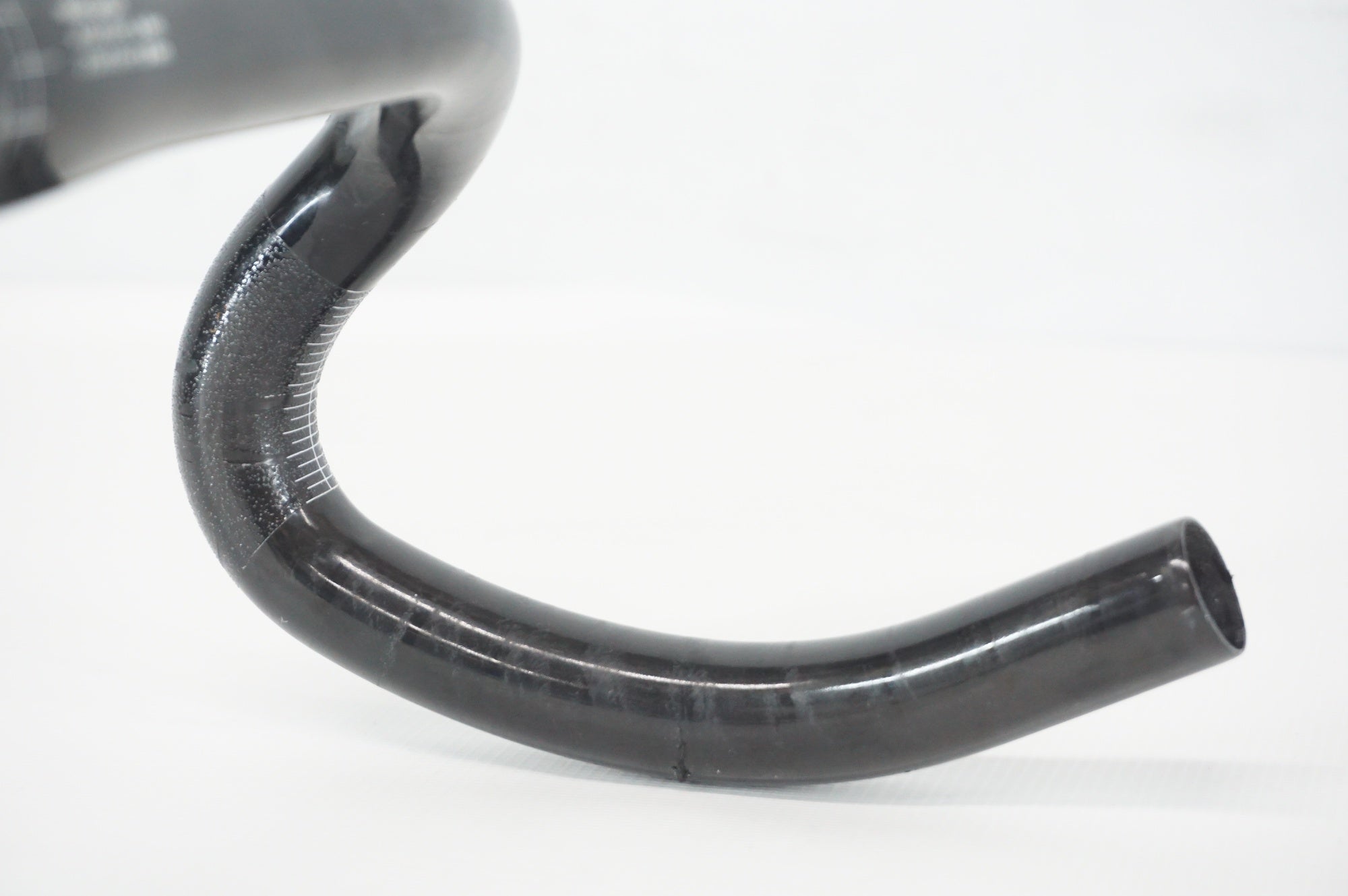 3T 「スリーティー」 ERGOSUM LTD Φ31.8 400mm ハンドル / 阪急塚口店