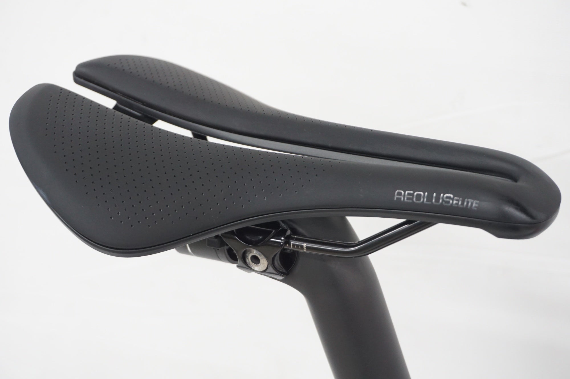 TREK 「トレック」 EMONDA SLR 6 AXS 2021-2022年モデル ロードバイク / 宇都宮店