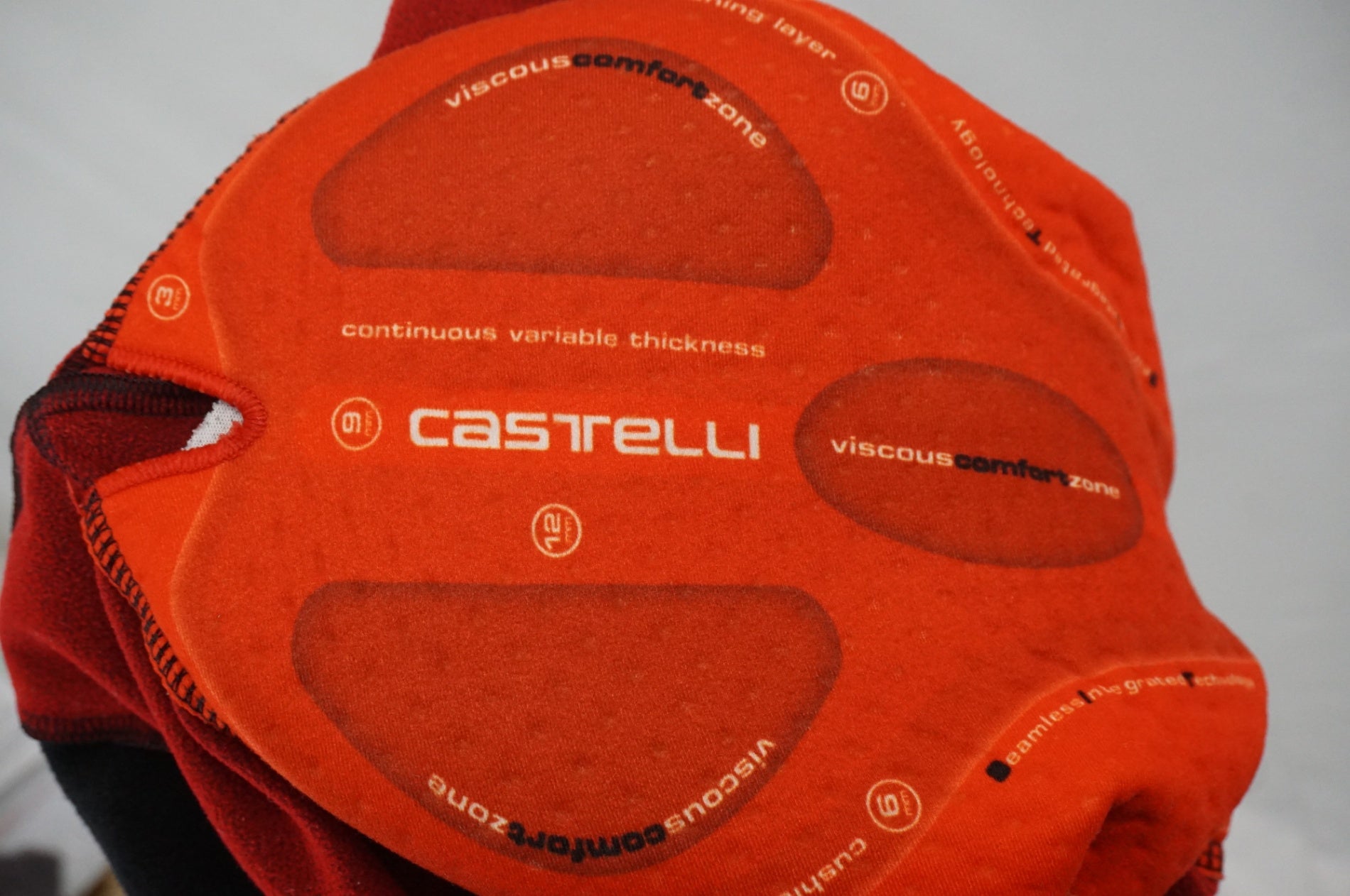 CASTELLI 「カステリ」 ROSSO CORSA ビブタイツ / 福岡アイランドシティ店