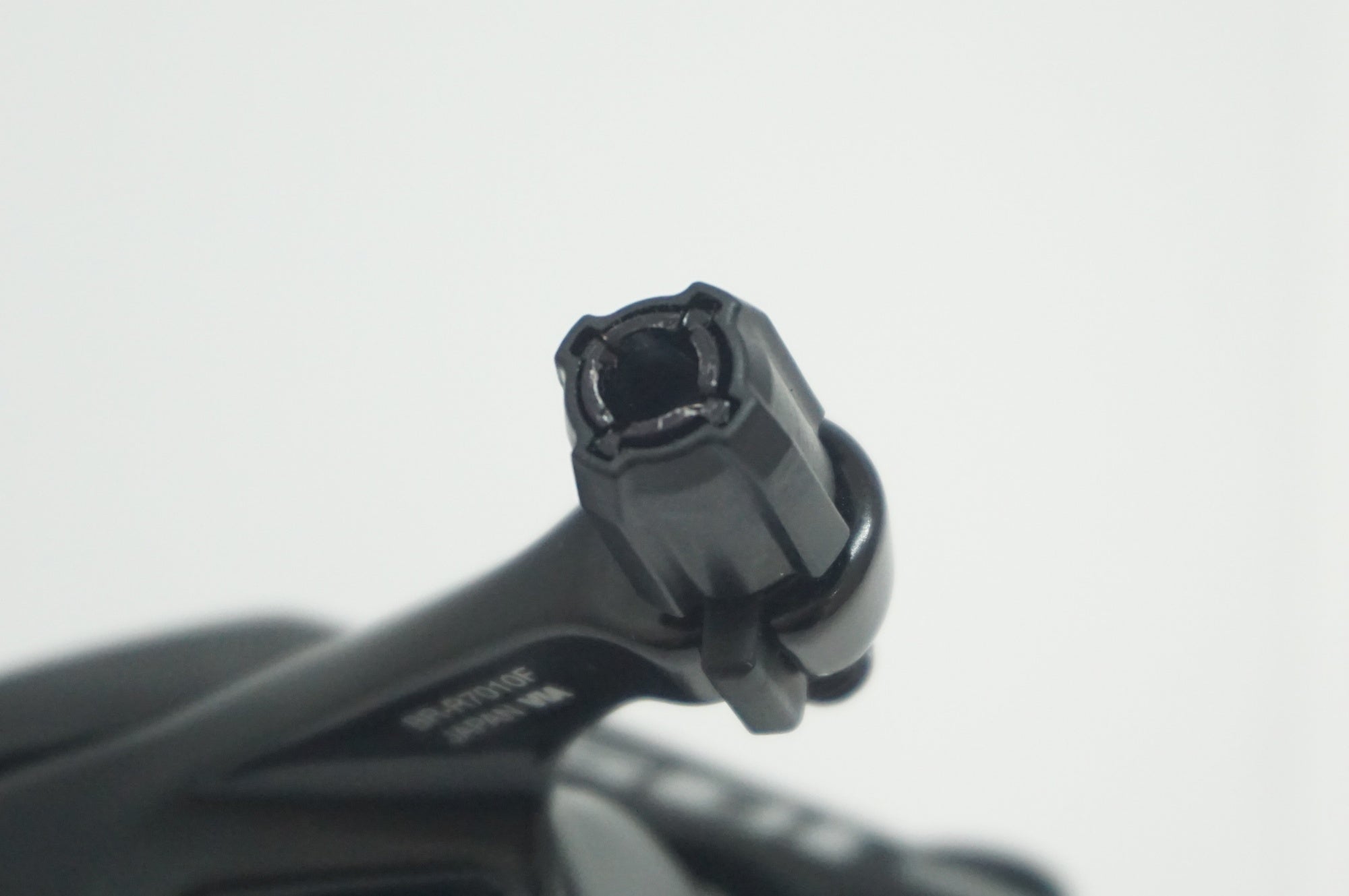 SHIMANO 「シマノ」 105 BR-R7010F キャリパーブレーキ / 福岡店