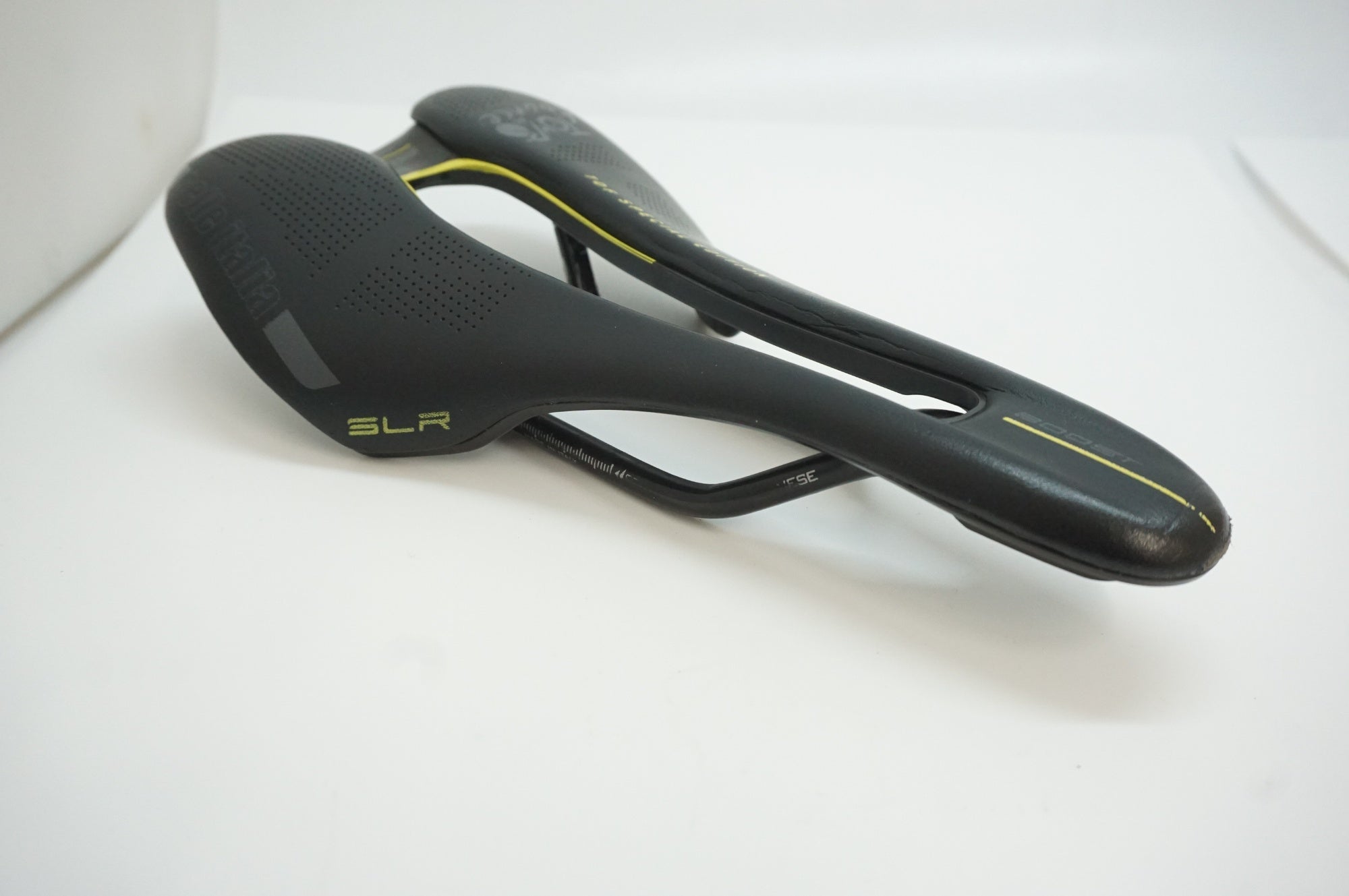 SELLE ITALIA 「セライタリア」 SLR BOOST SUPERFLOW 130mm サドル / 福岡店