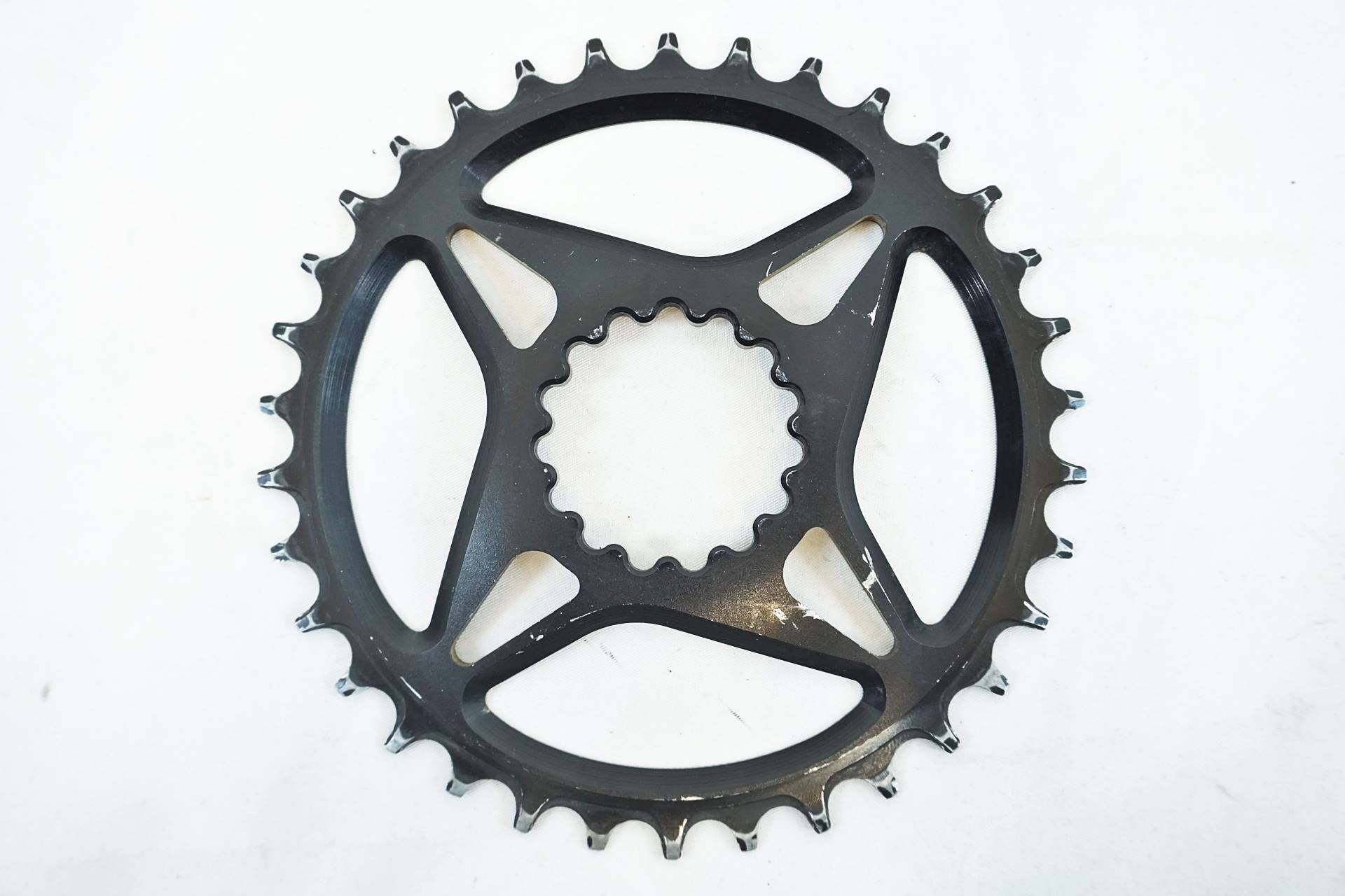 E-THIRTEEN 「イーサーティーン」 チェーンリング / 有明