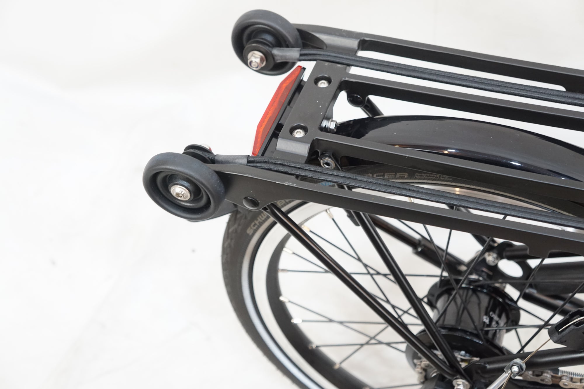 BROMPTON 「ブロンプトン」 CLINE EXPLORE WITH RACK MID BAR 2023年モデル 16インチ 折りたたみ自転車 / バイチャリ浦和ベース