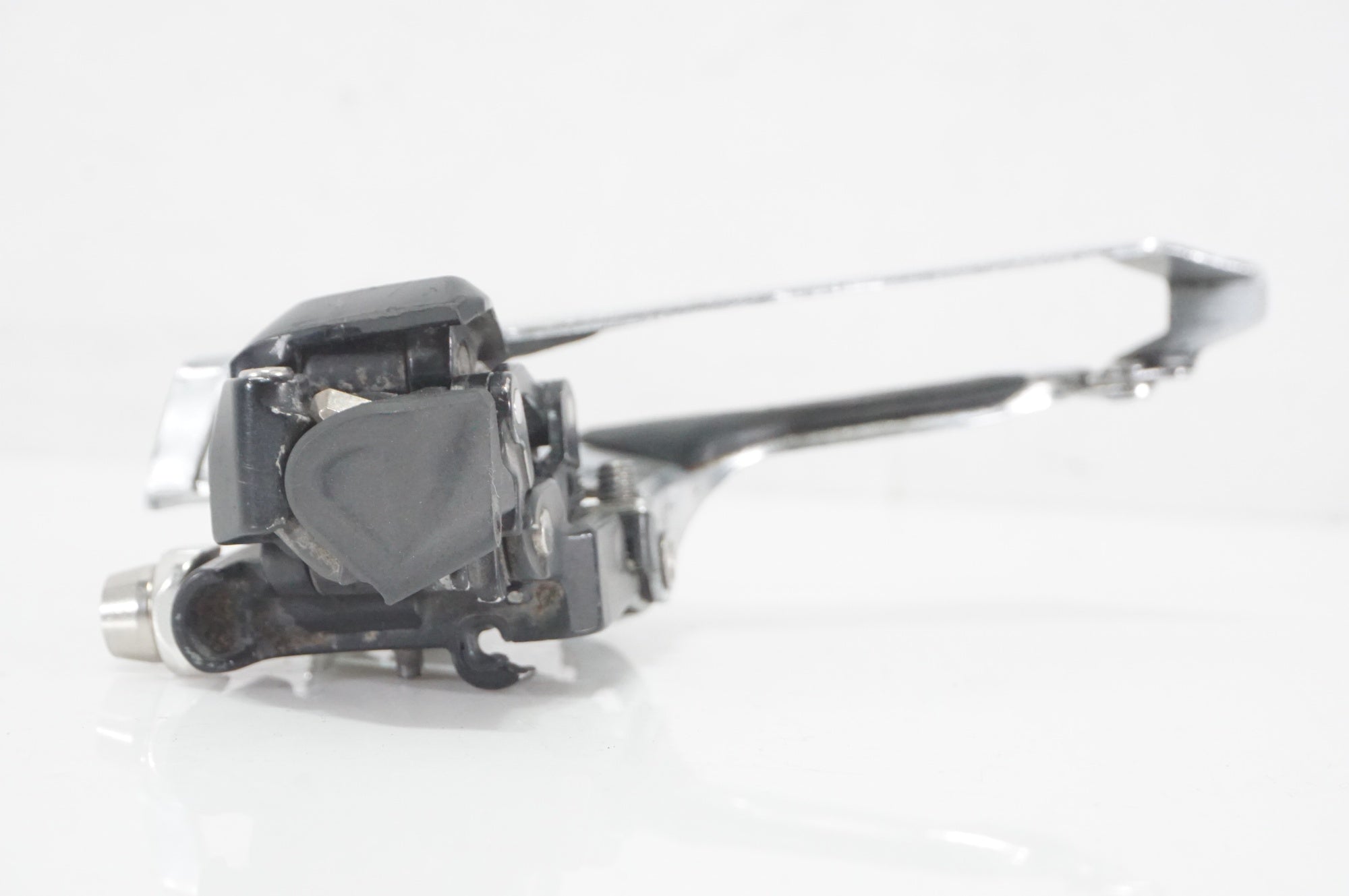 SHIMANO 「シマノ」 105 FD-5801 フロントディレイラー / AKIBA店