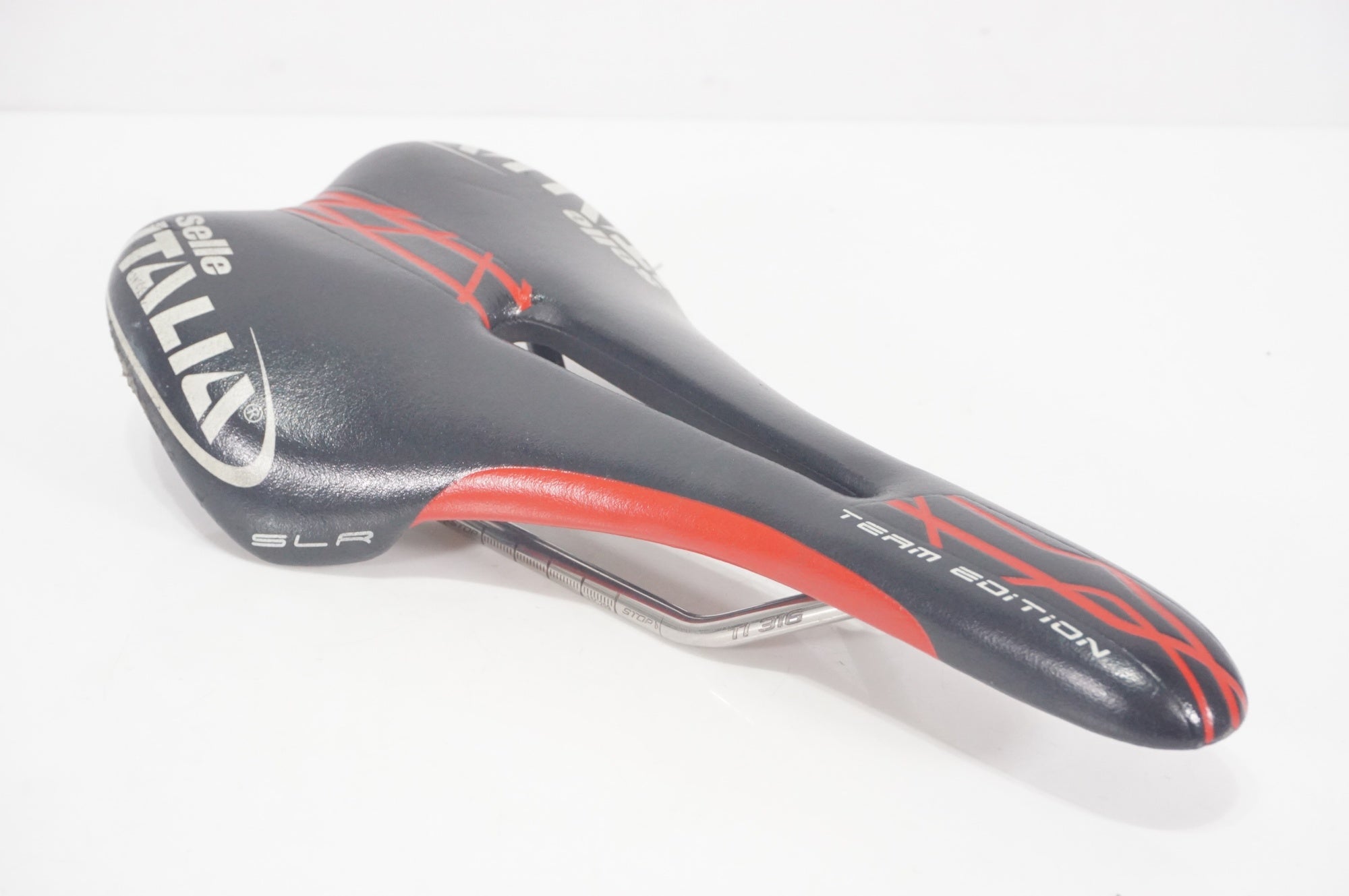 SELLE ITALIA 「セライタリア」 TEAM EDITION サドル / AKIBA店