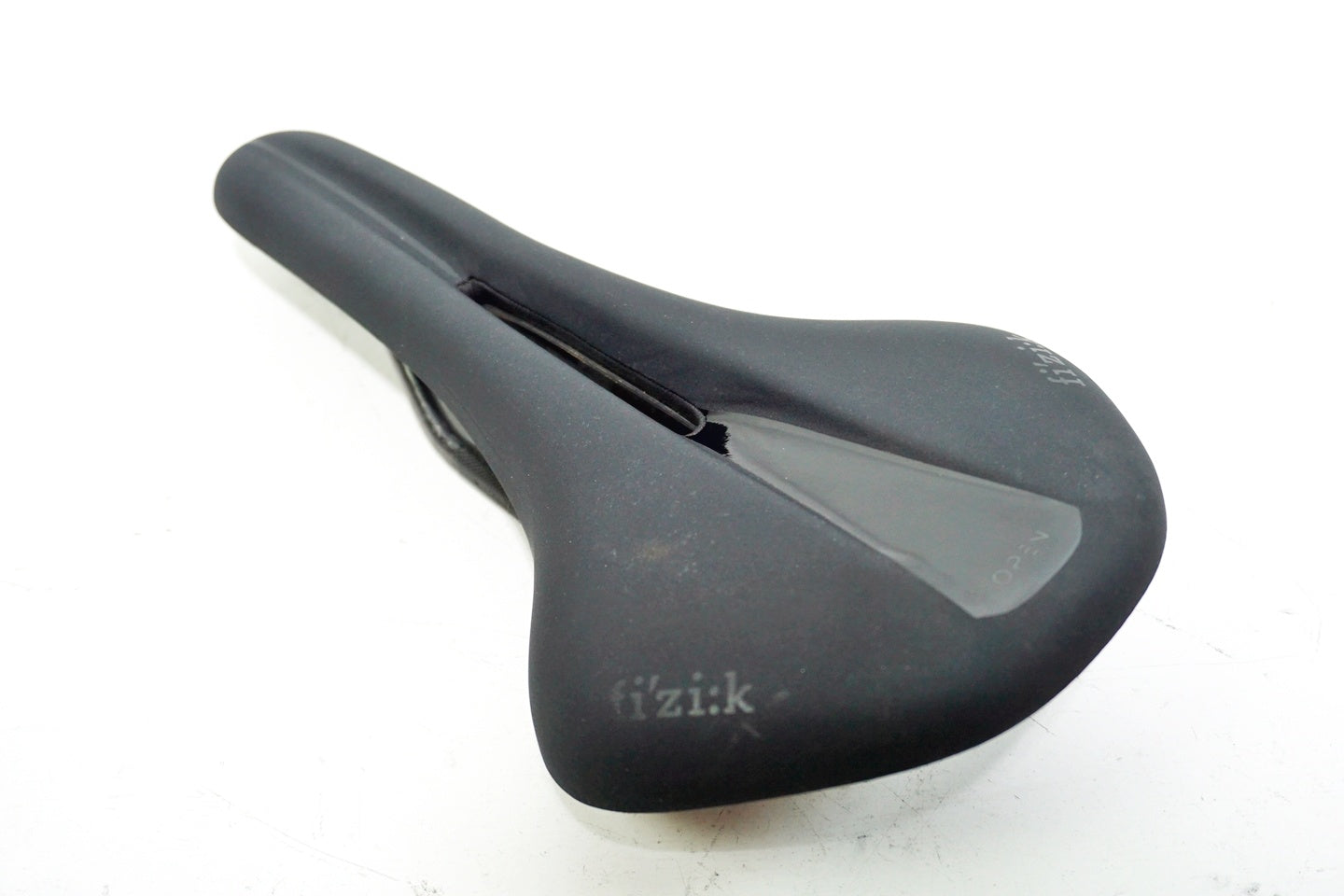 FIZIK 「フィジーク」 ANTARES R1 OPEN CARBON サドル / 中目黒店