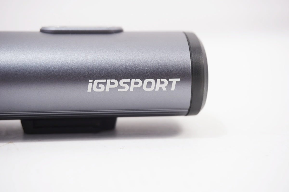IGPSPORT 「アイジーピースポーツ」 VS1800 フロントライト / バイチャリ世田谷店