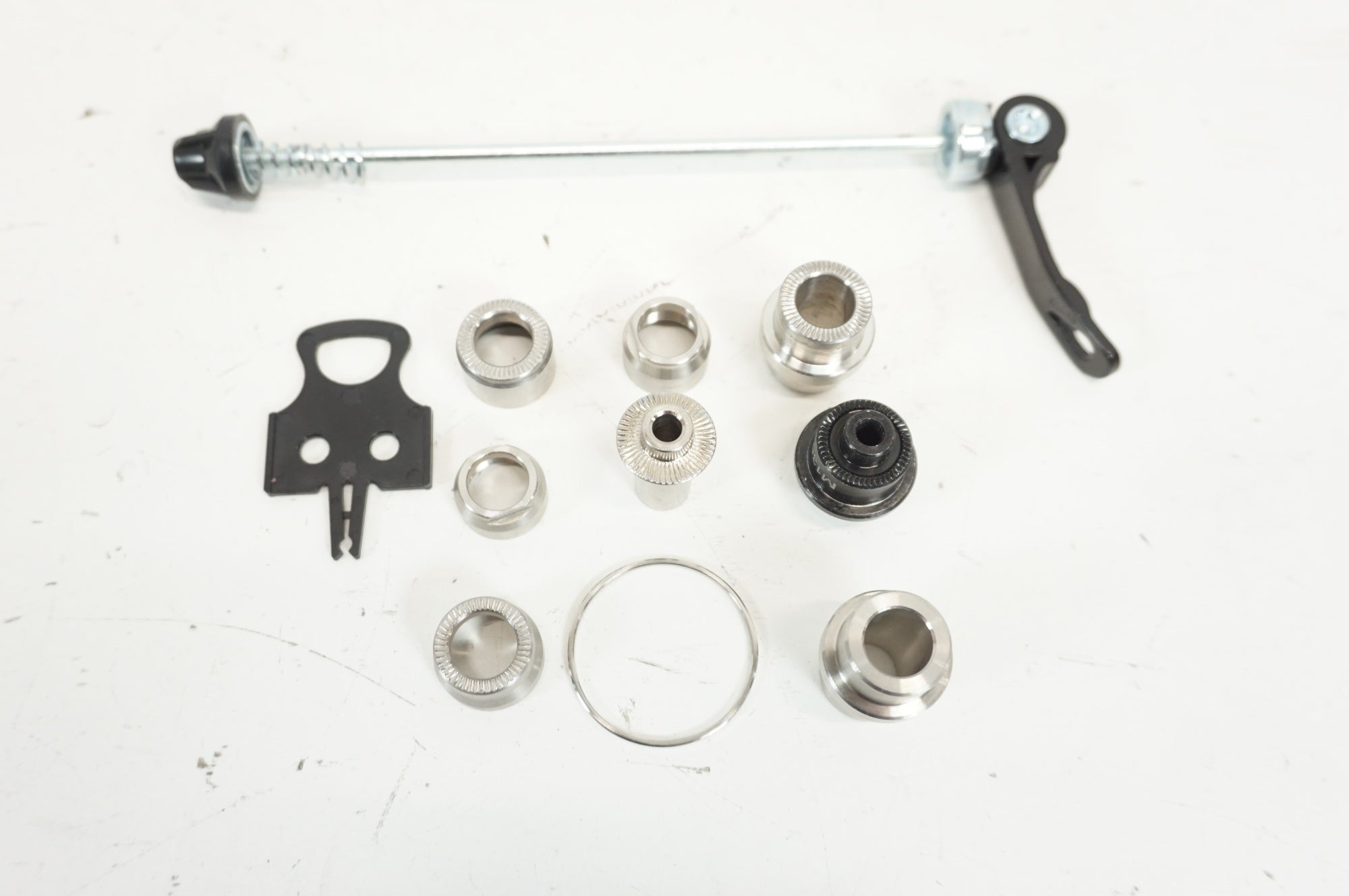 WAHOO 「ワフー」 KICKR V5 WF113 スマートトレーナー / 宇都宮店