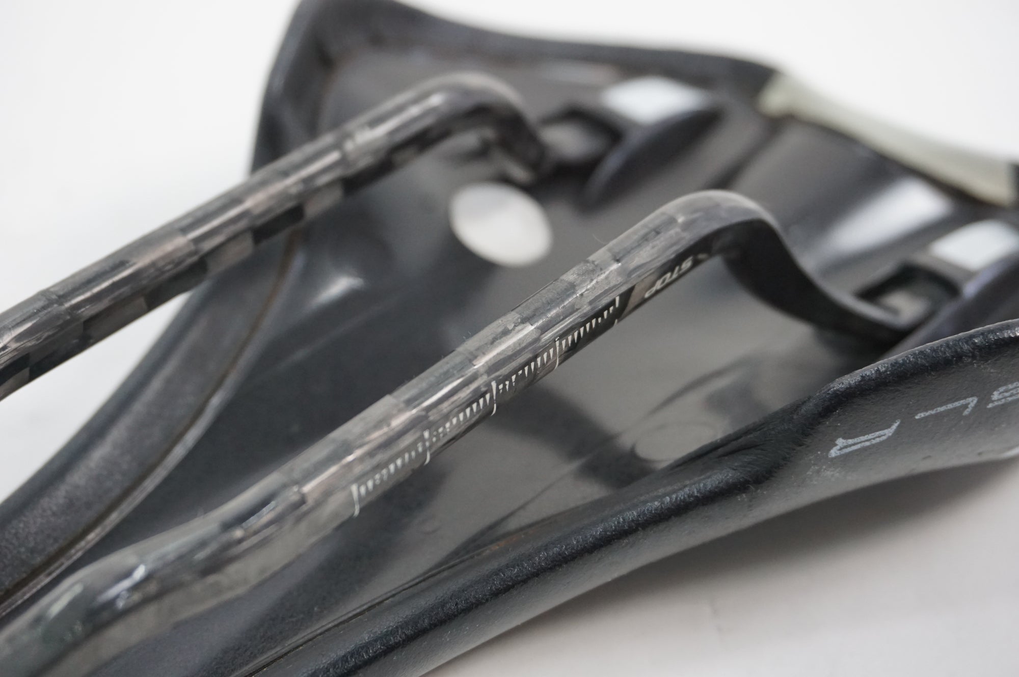 SELLE ITALIA 「セライタリア」 SLR TEAM EDITION カーボンレール