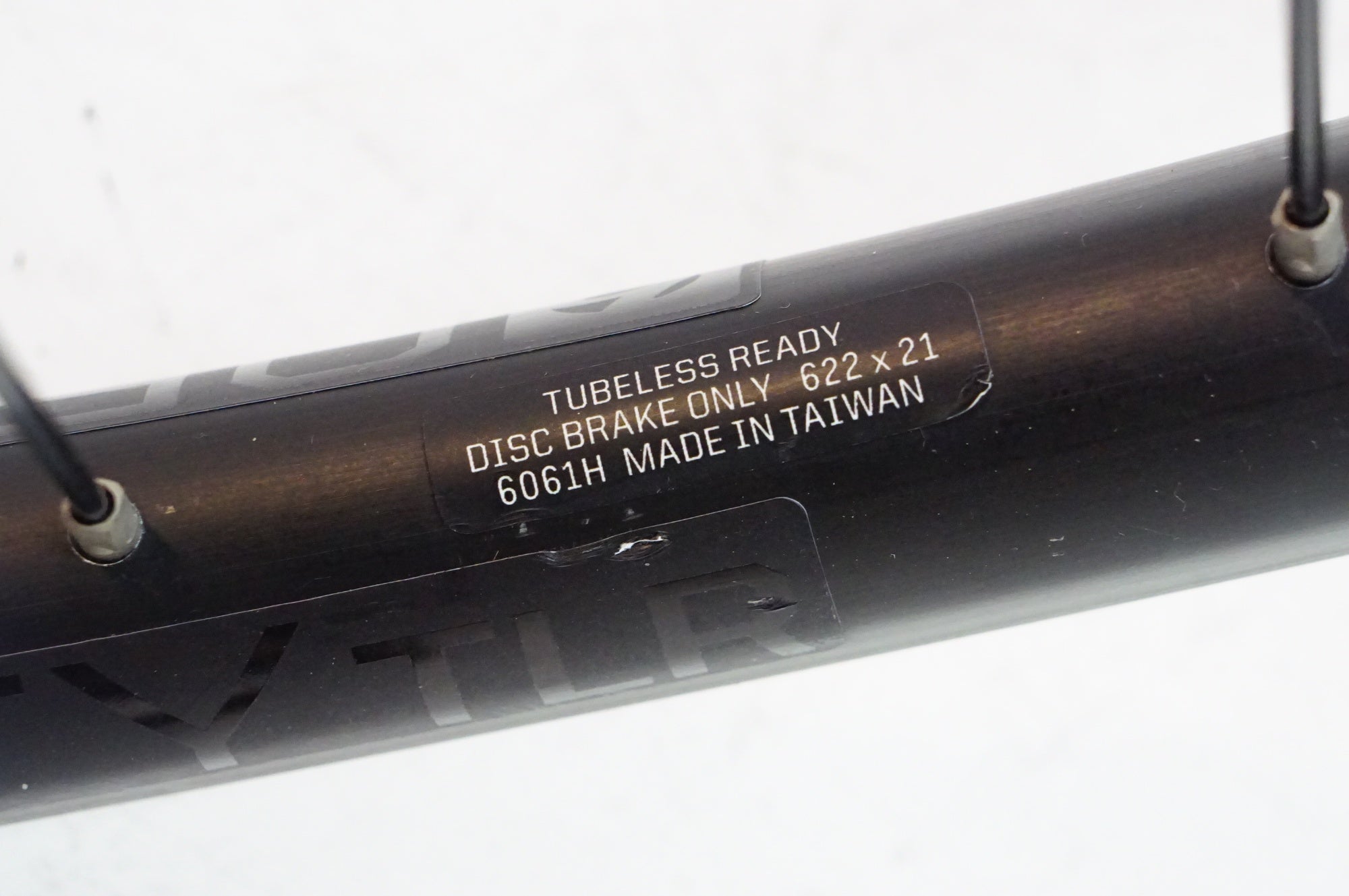 BONTRAGER 「ボントレガー」 AFFINITY TLR DISC シマノ11速 ホイールセット / 熊谷本店