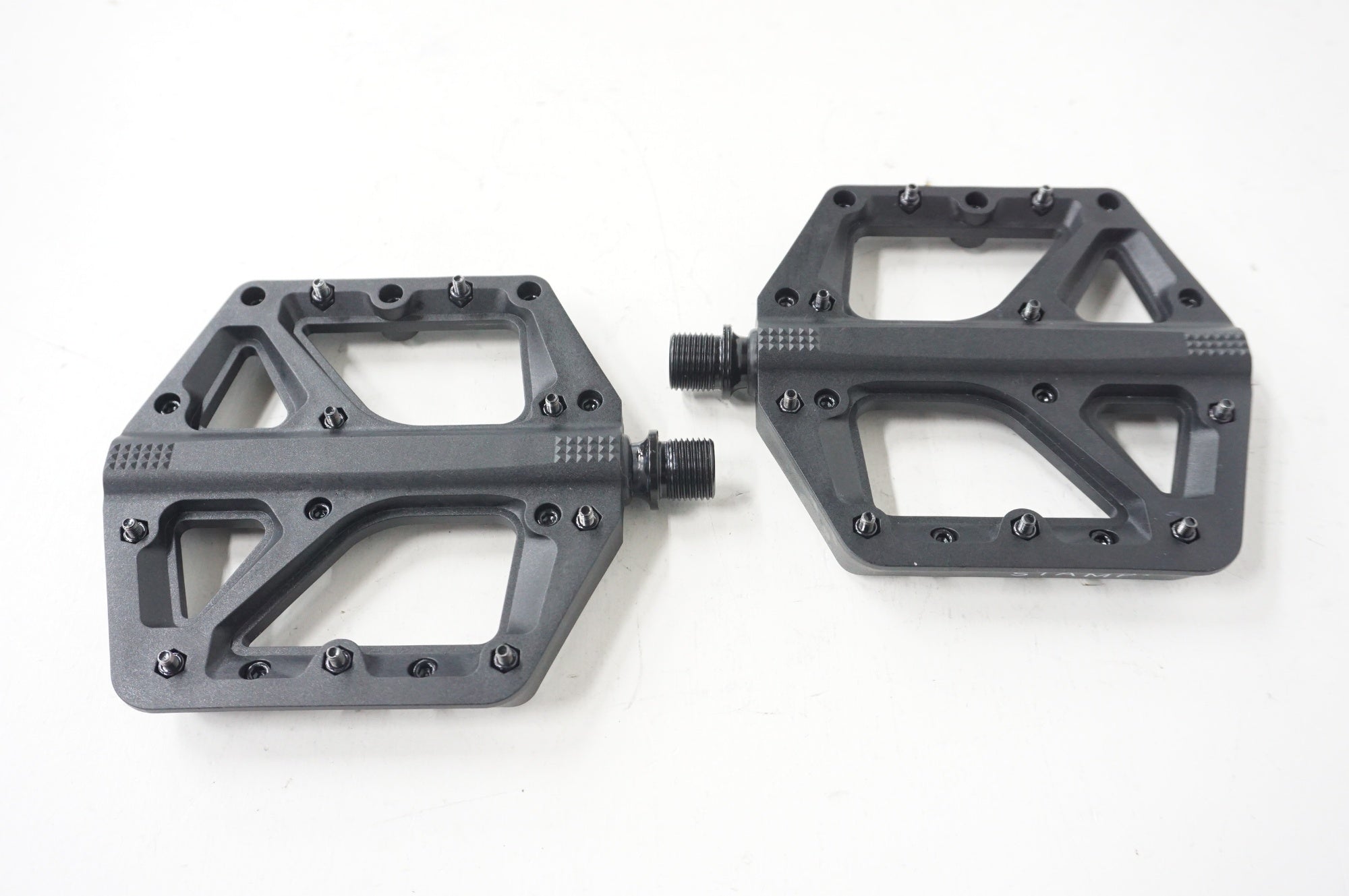 CRANKBROTHERS 「クランクブラザーズ」 STAMP1 フラットペダル / 阪急塚口店