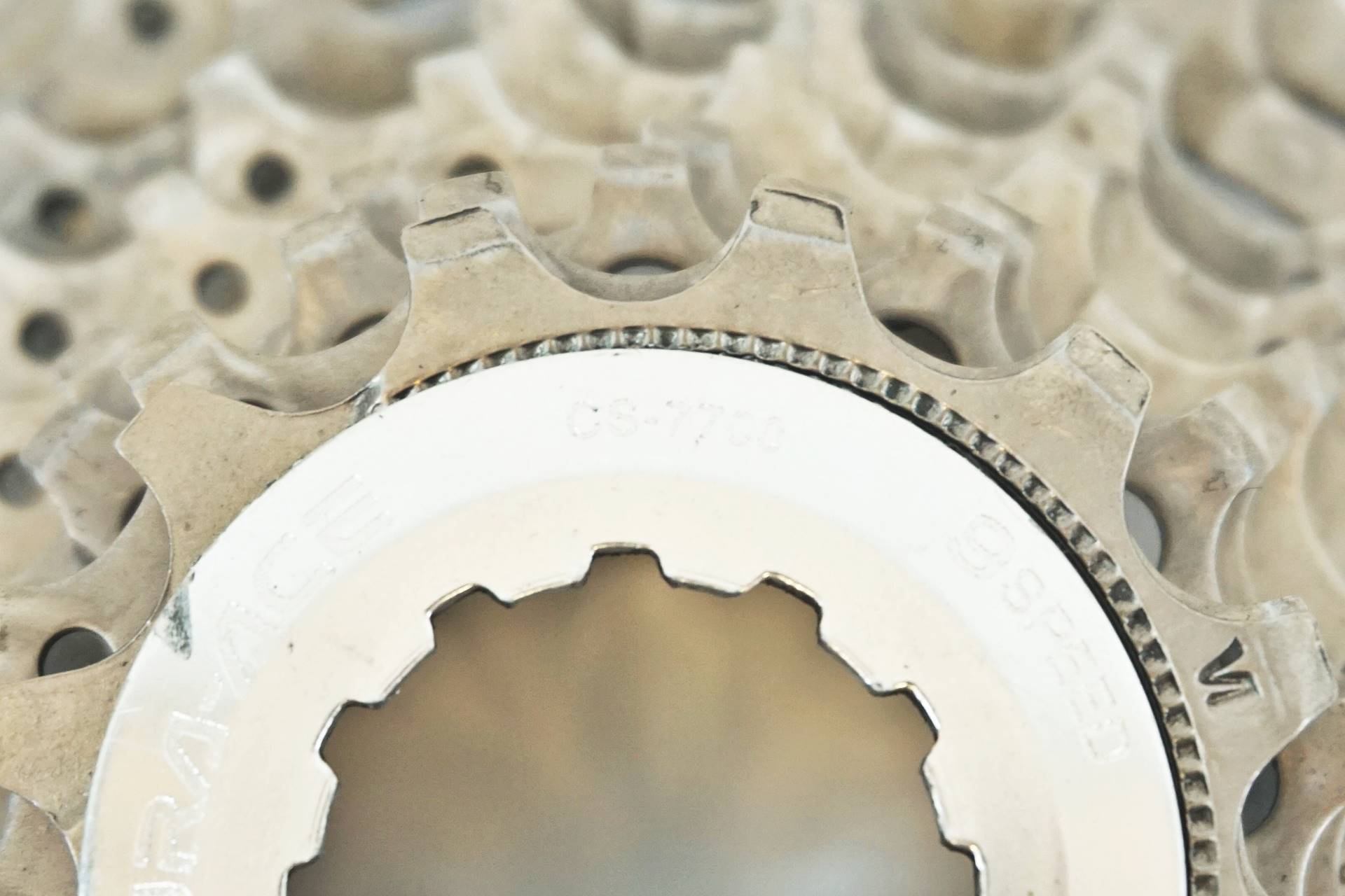 SHIMANO 「シマノ」 DURA-ACE CS-7700 12-27T 9S スプロケット / 有明ガーデン店