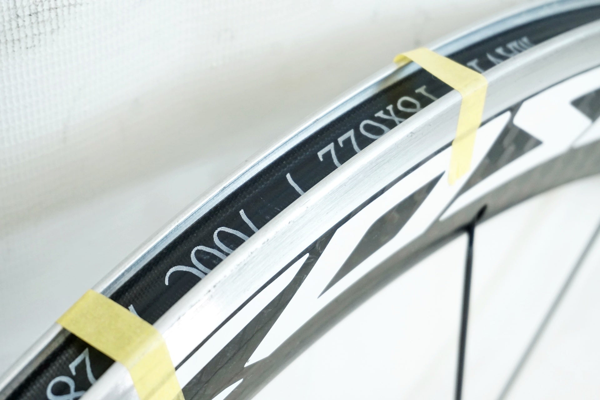 MAVIC 「マビック」 COSMIC PRO CARBON シマノ11s ホイールセット