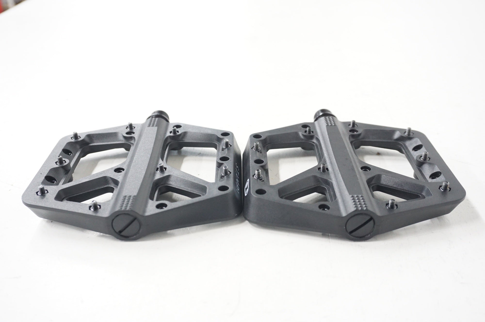 CRANKBROTHERS 「クランクブラザーズ」 STAMP1 フラットペダル / 阪急塚口店