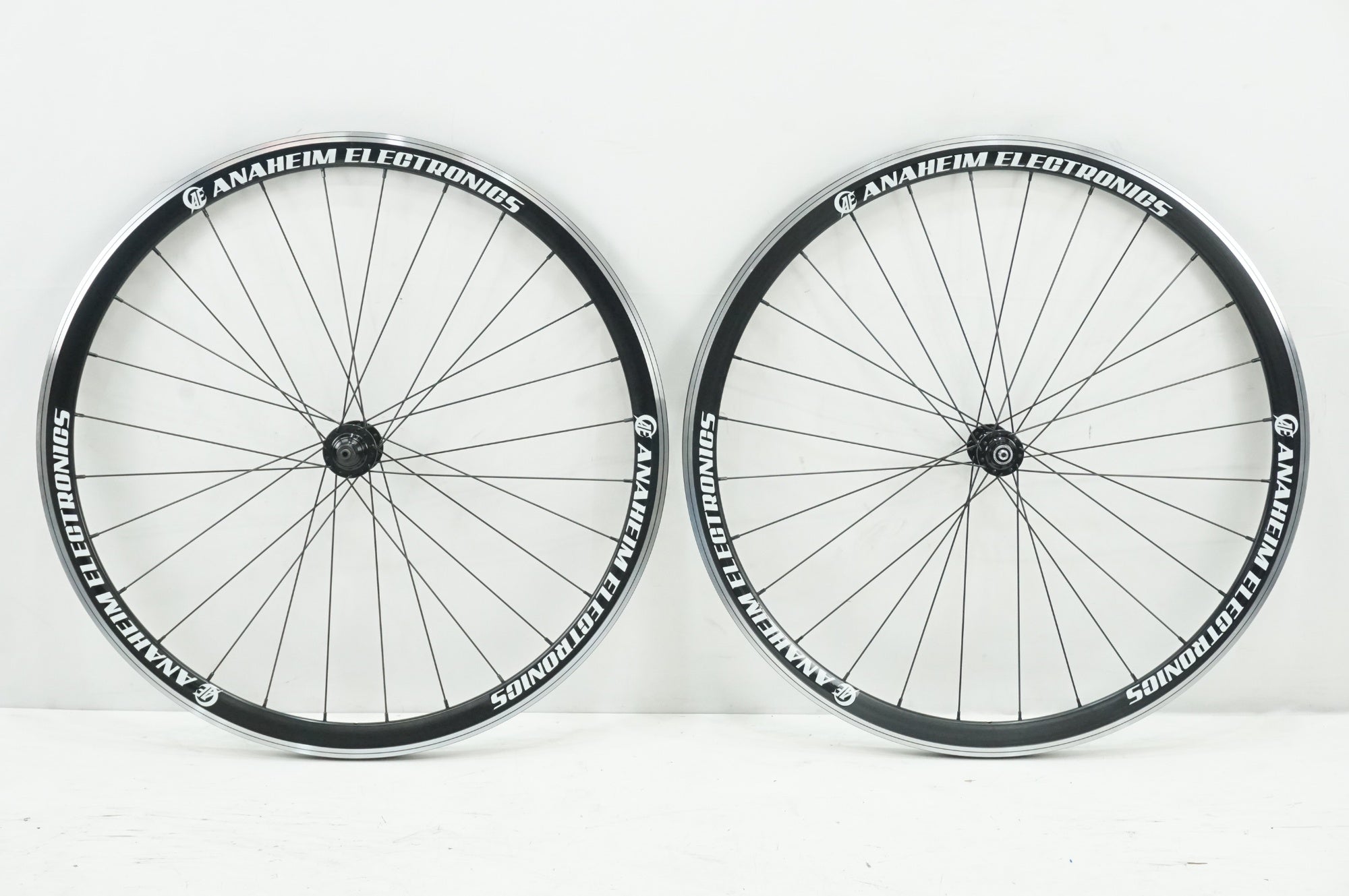 ノーブランド ANAHEIM ELECTRONICSロゴ シマノ11S ホイールセット