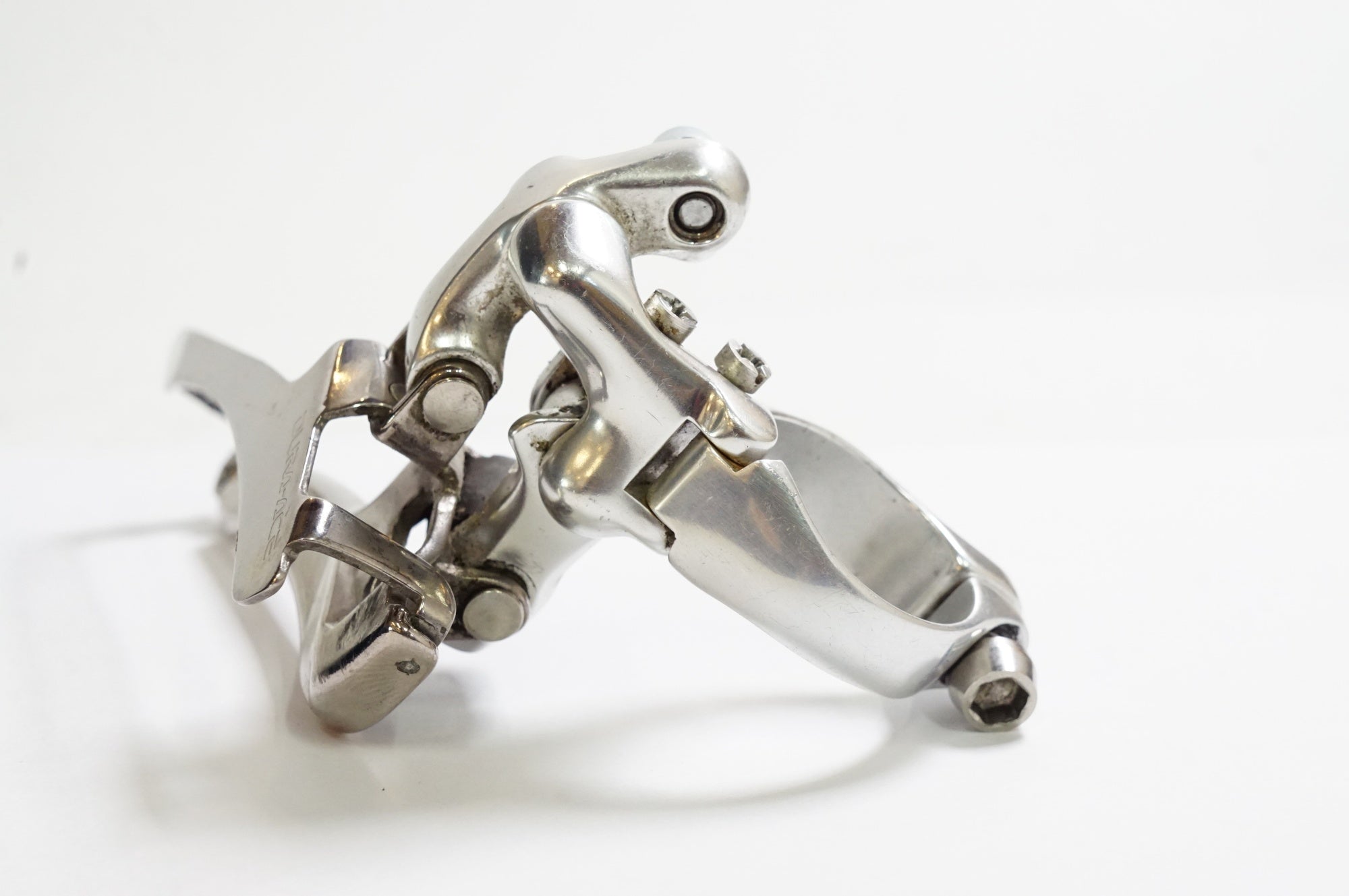 シマノ　DURA-ACE フロントディレイラー 日本製 Amazon.co.jp: SHIMANO(シマノ) DURA-ACE デュラエース R9100