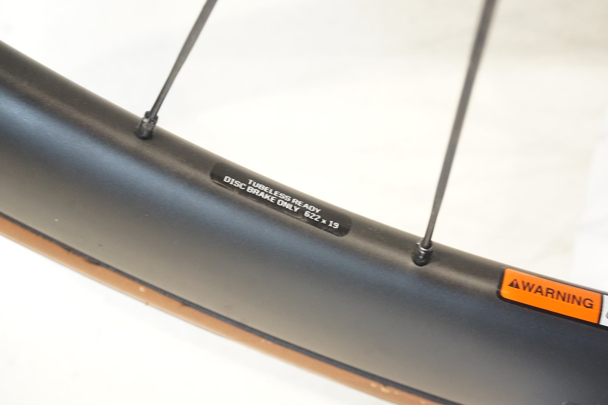 BONTRAGER 「ボントレガー」 AEOLUS PRO 5 DISC シマノ11速 ホイール