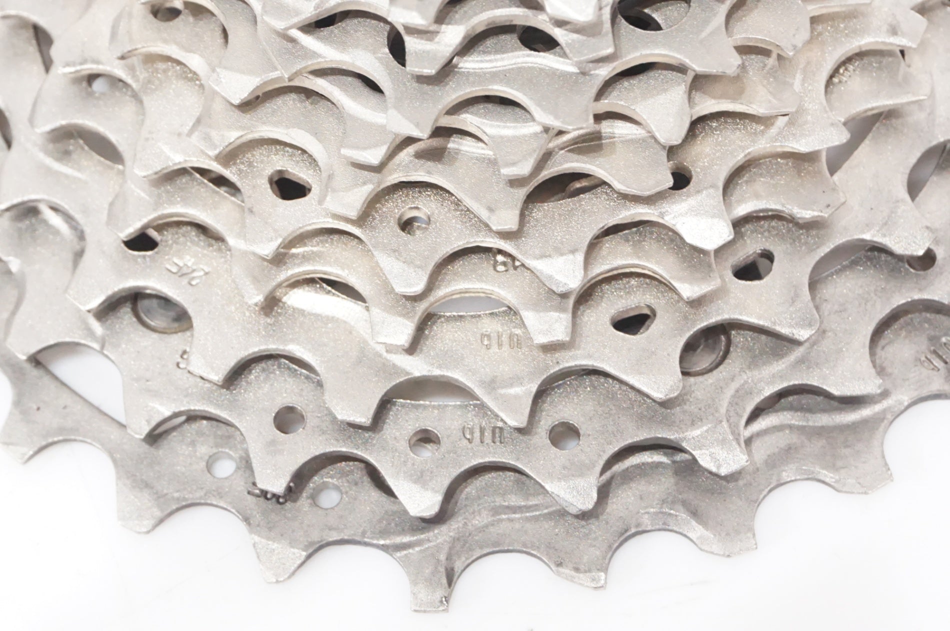 SHIMANO 「シマノ」 ULTEGRA CS-R8100 11-30T スプロケット / AKIBA店