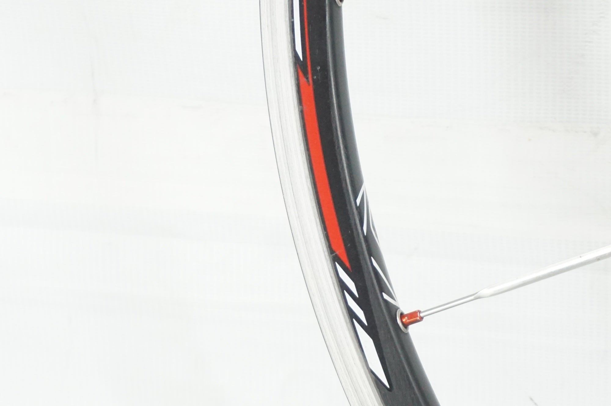 BONTRAGER 「ボントレガー」 RL フロントホイール / 阪急塚口店