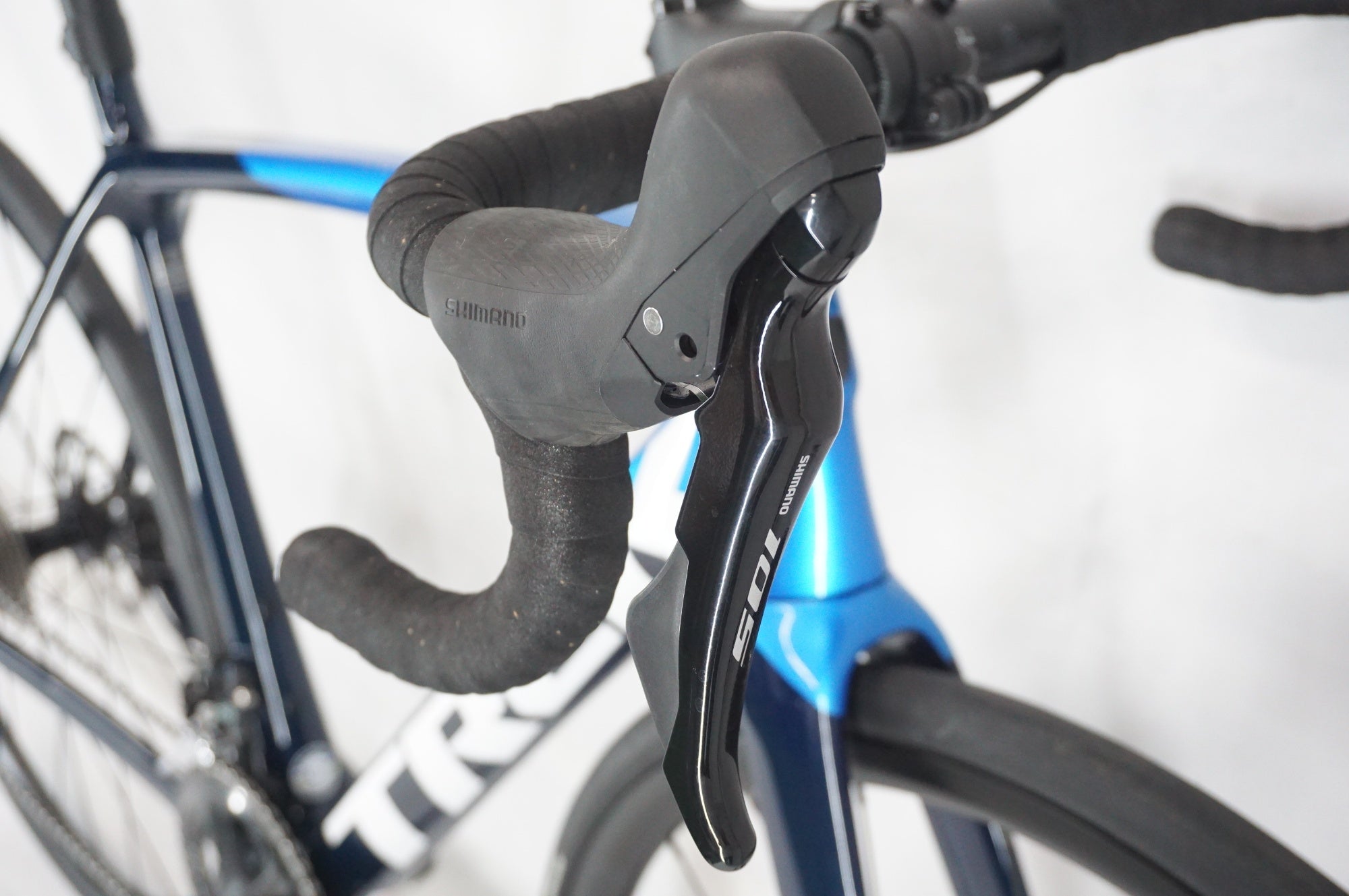 TREK 「トレック」 EMONDA SL5 2022年モデル 未使用車 ロードバイク / 京都八幡店 TREK 「トレック」 EMONDA SL5 DISC 2022年モデル ロードバイク / 阪急