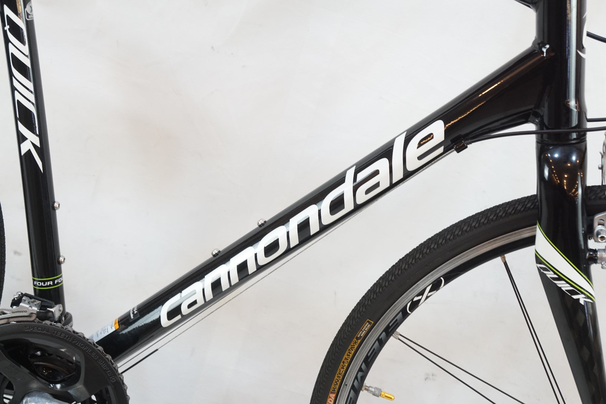 CANNONDALE 「キャノンデール」 QUICK4 2014年モデル クロスバイク / バイチャリ浦和ベース