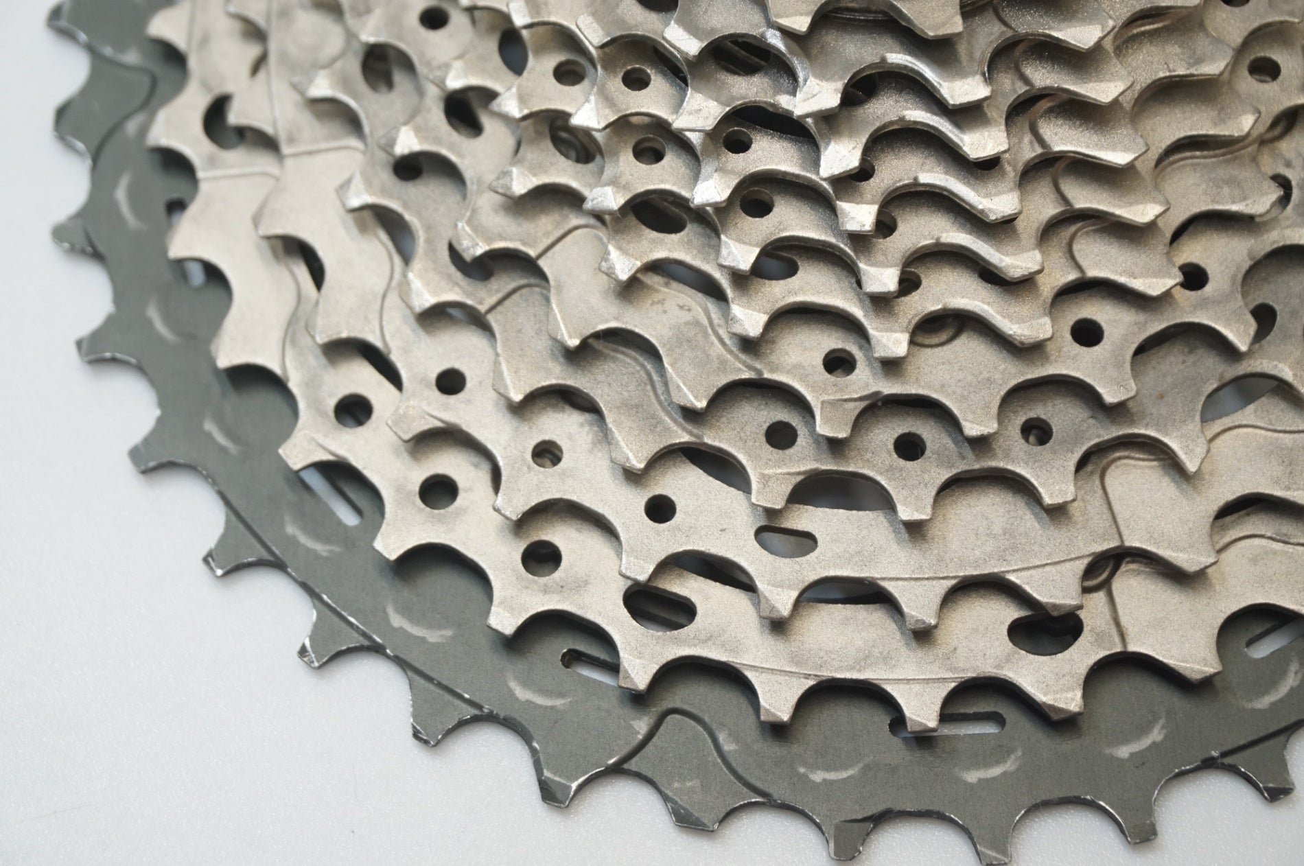 ■SHIMANO：DEORE XT スプロケット Amazon | SHIMANO(シマノ) Deore XT カセットスプロケット CS