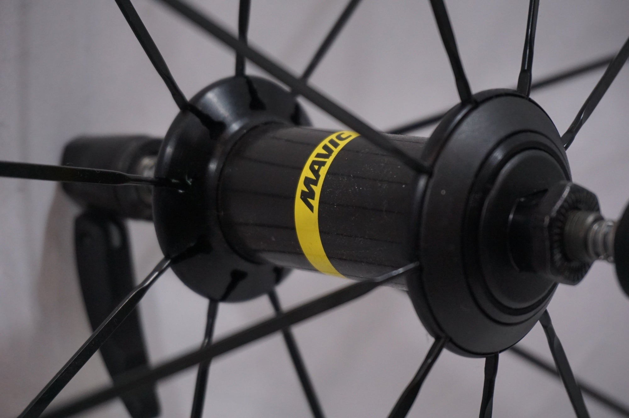 MAVIC「マヴィック」COSMIC PRO CARBON UST シマノ11速 ホイールセット