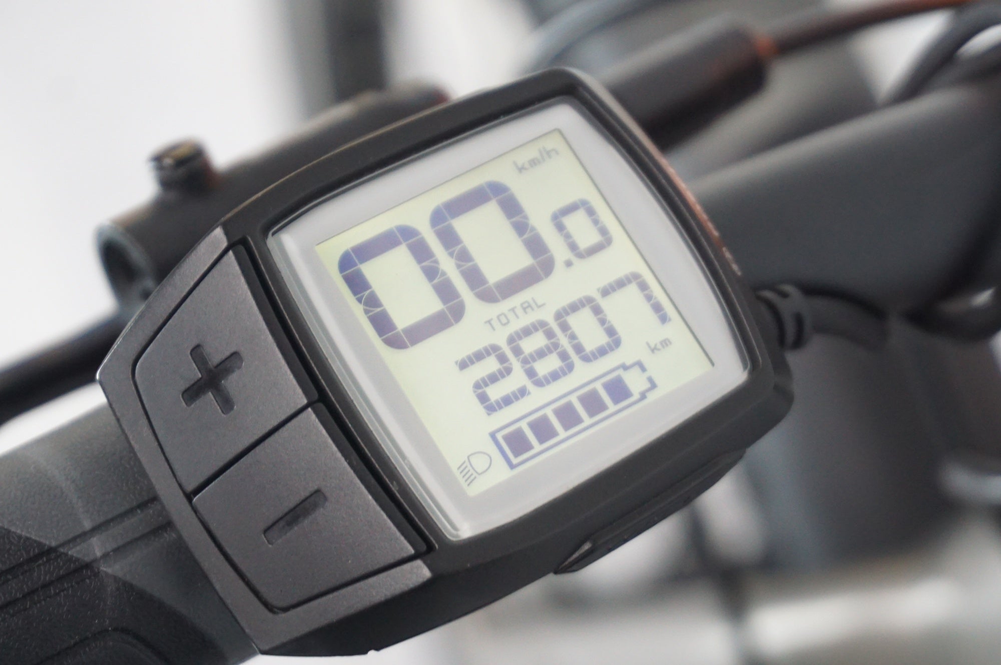 TREK 「トレック」 ALLANT+8 2022年モデル E-BIKE / 阪急塚口店