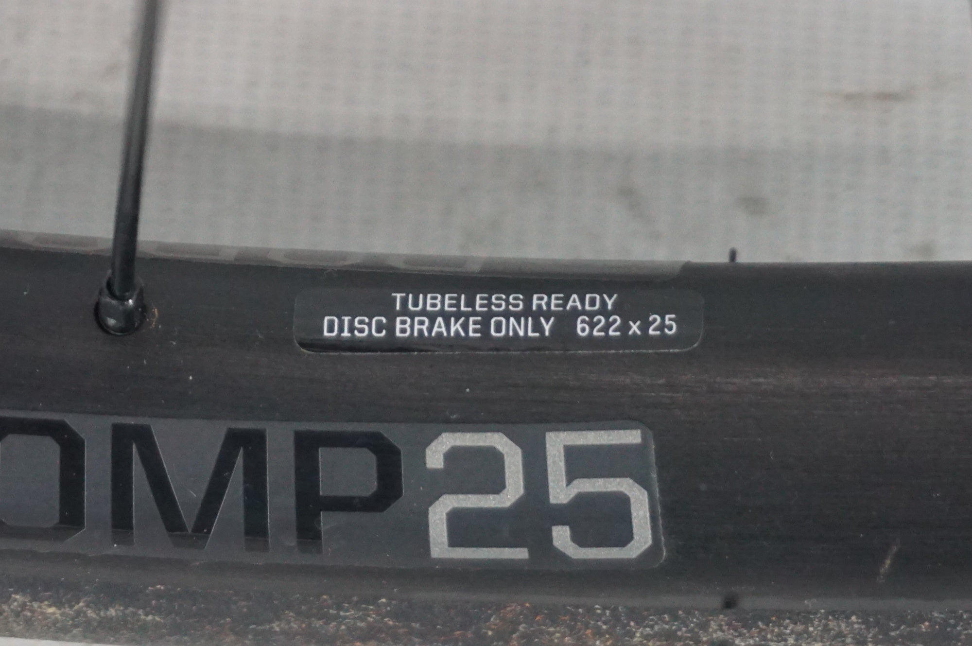 BONTRAGER 「ボントレガー」 PARADIGM COMP 25 シマノ11速 ホイールセット / 阪急塚口店